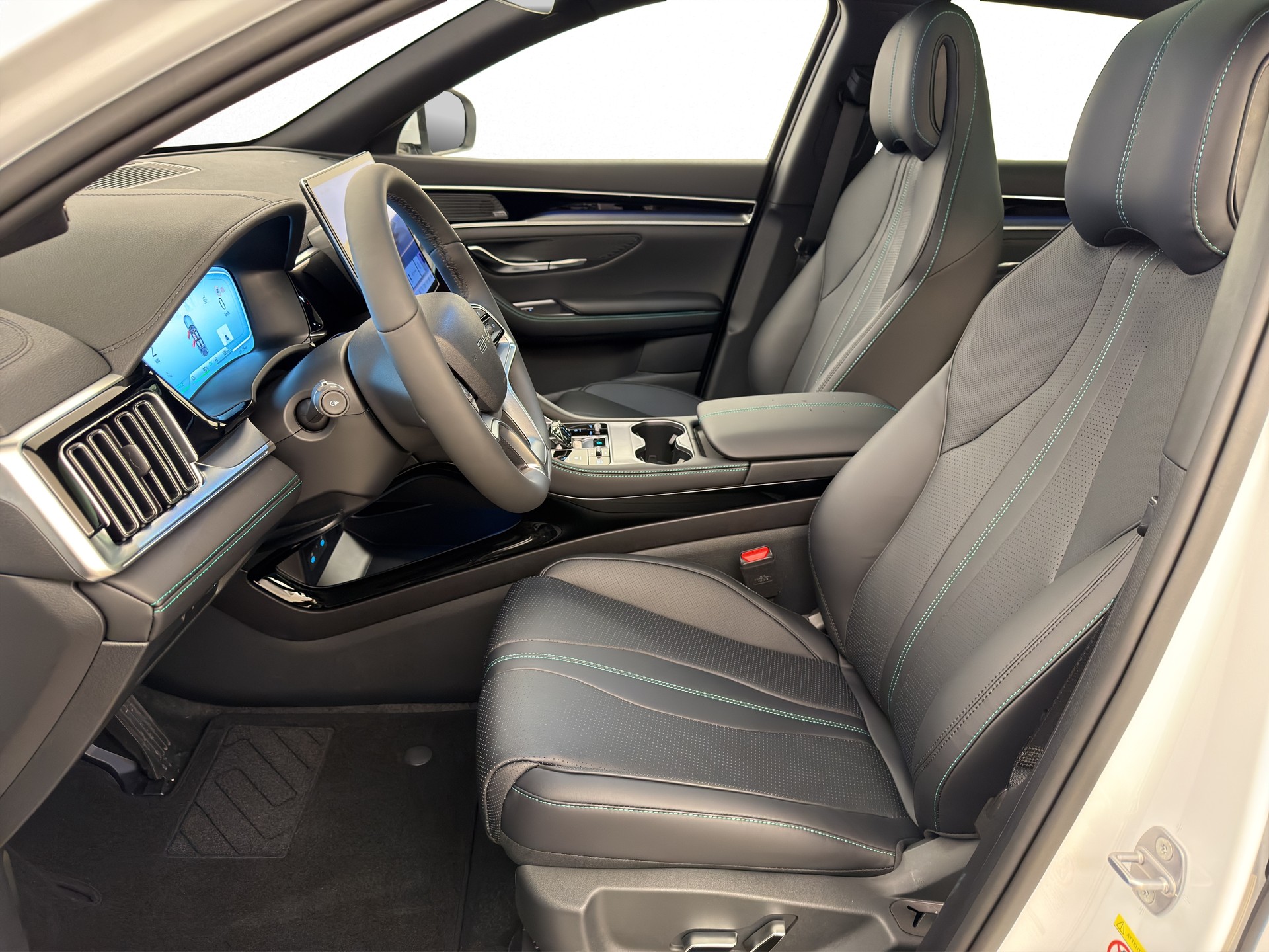 BYD Seal U DM-i Design AWD-image-6