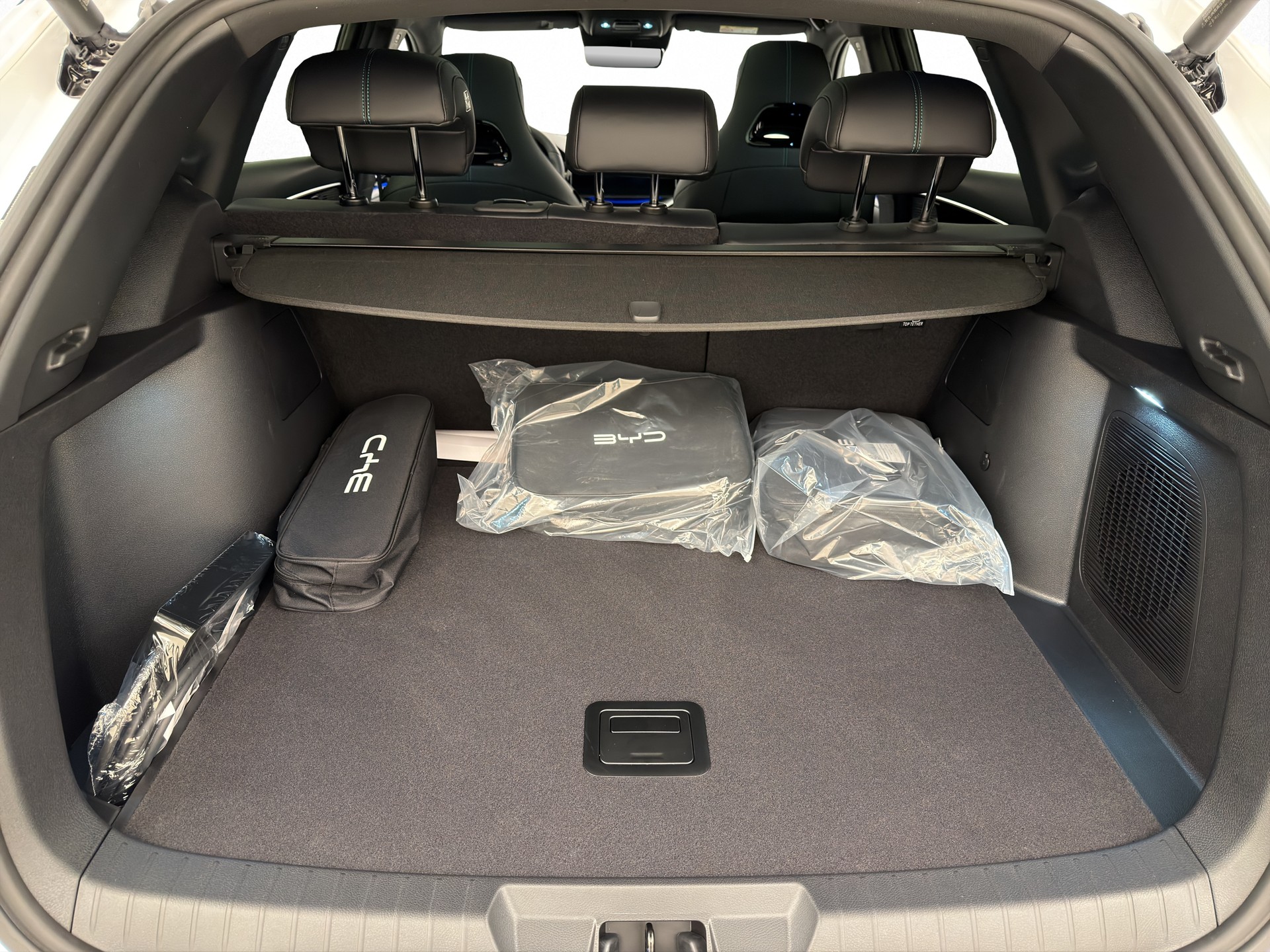 BYD Seal U DM-i Design AWD-image-12