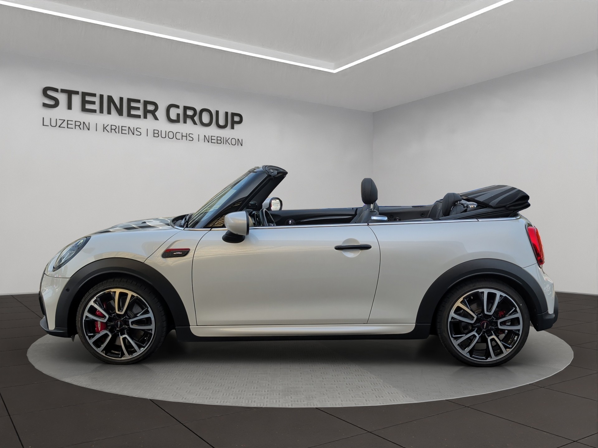 MINI Cooper John Cooper Works Cabriolet Steptronic-image-7