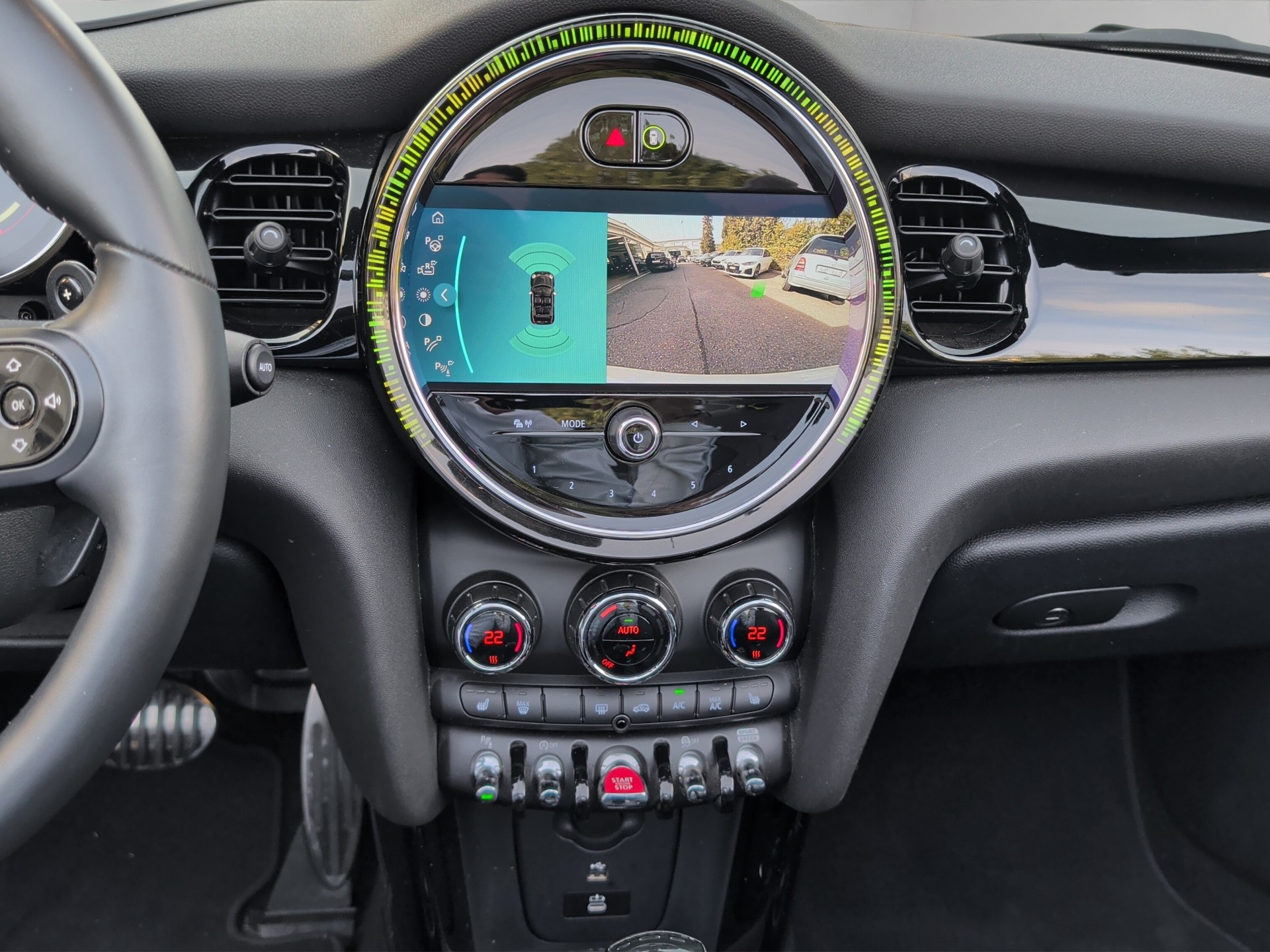 MINI Cooper John Cooper Works Cabriolet Steptronic-image-14