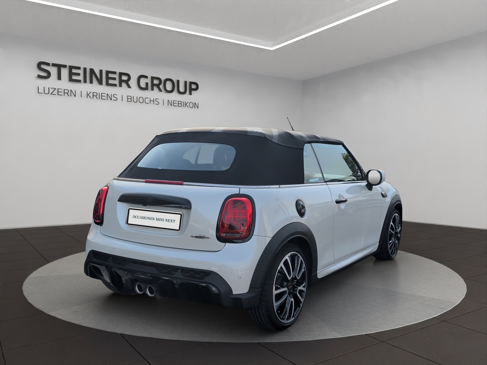MINI Cooper John Cooper Works Cabriolet Steptronic-image-4