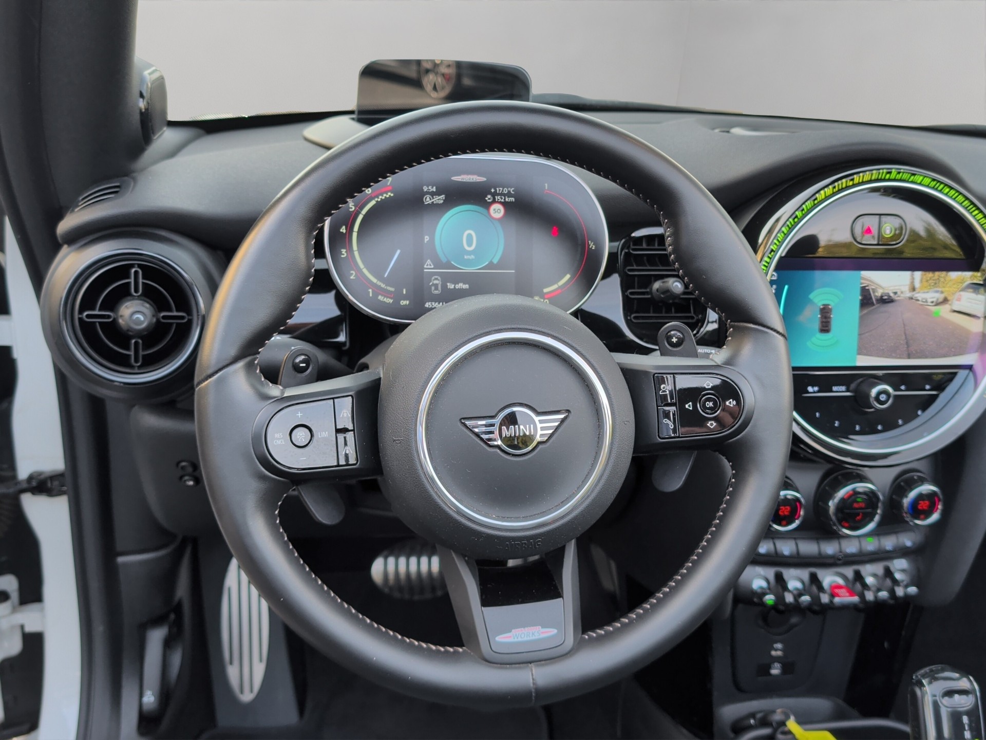 MINI Cooper John Cooper Works Cabriolet Steptronic-image-11