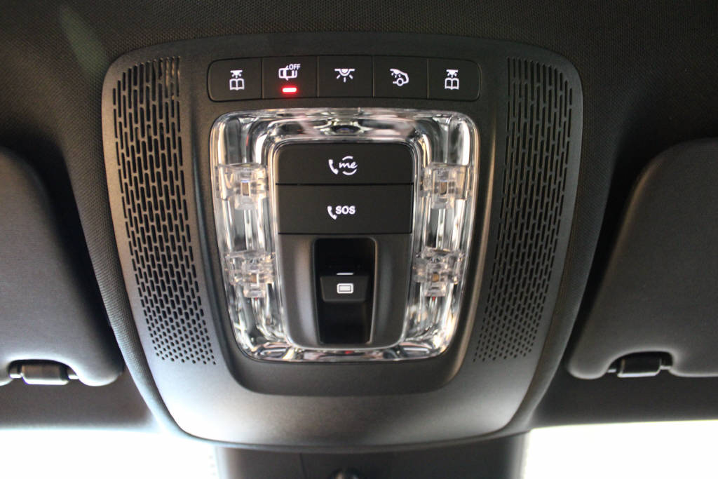 MERCEDES-BENZ EQA 350 4Matic AMG Line Swiss Star-image-13