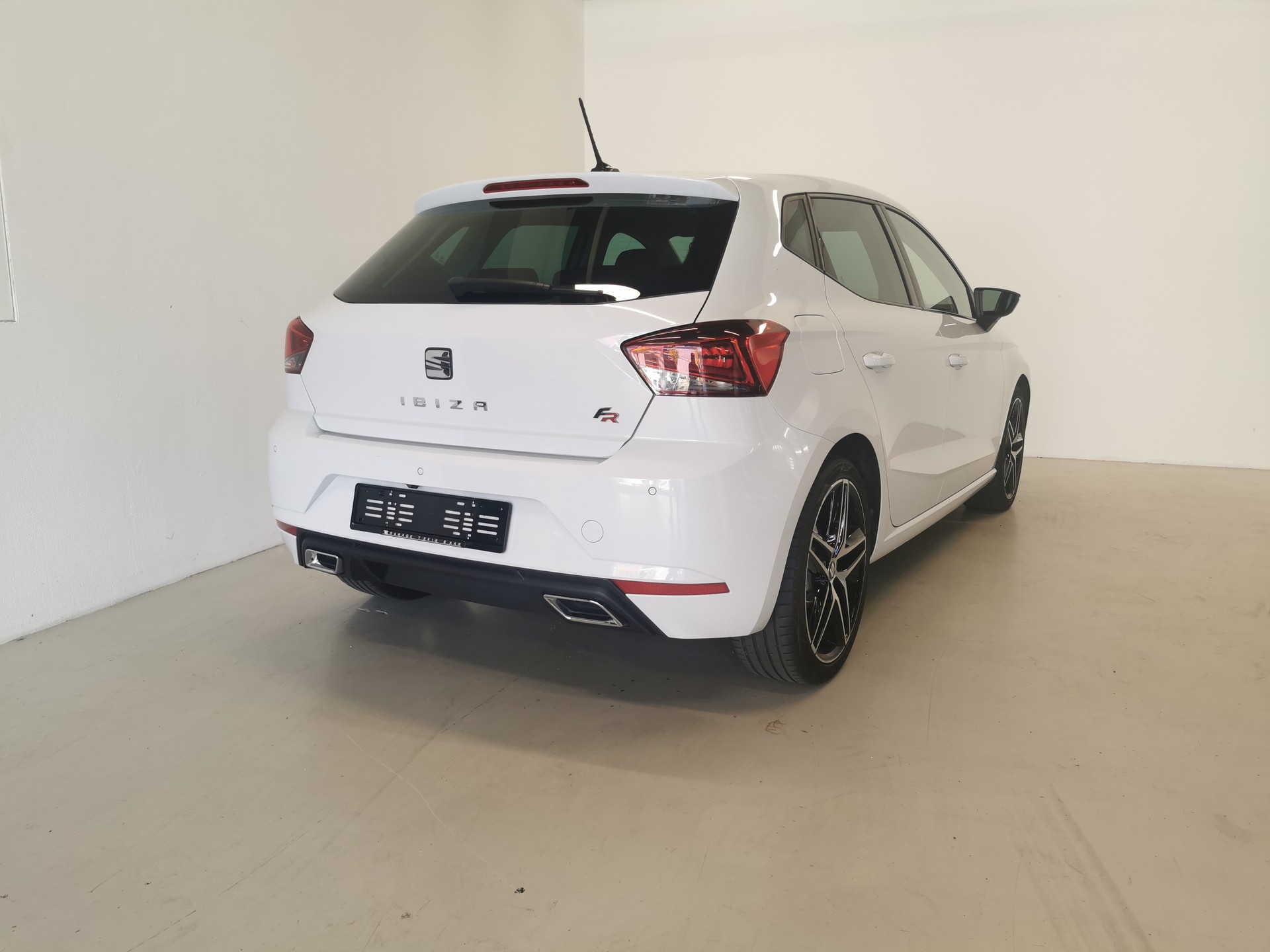 SEAT Ibiza 1.5 TSI EVO FR-image-5