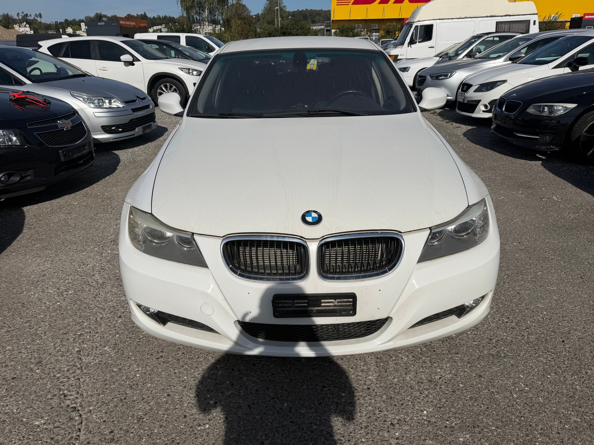 BMW 316d-showroom-element-1