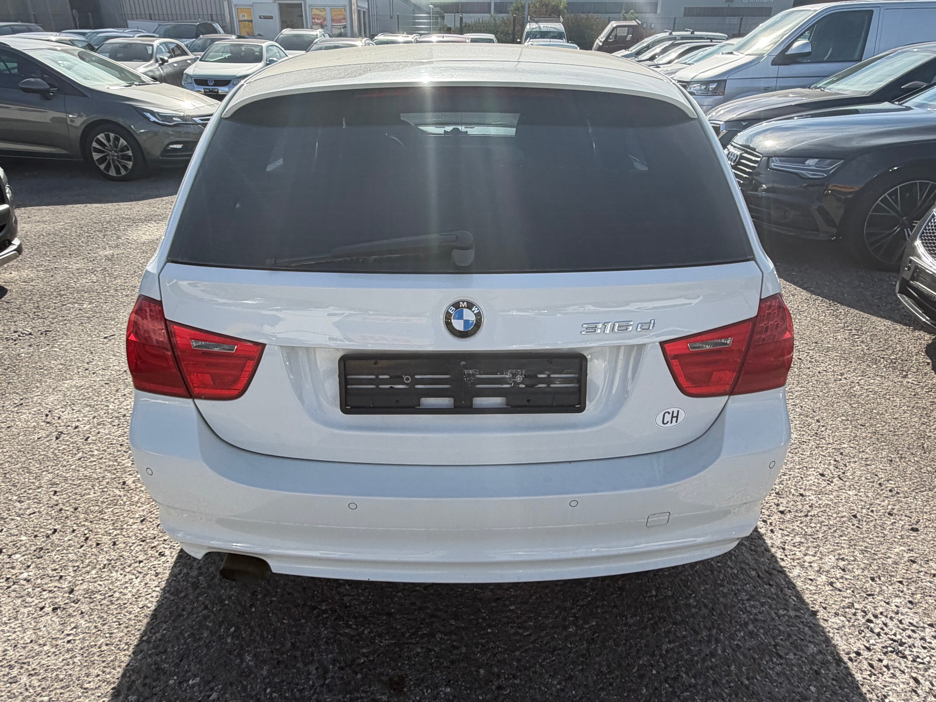 BMW 316d-image-4