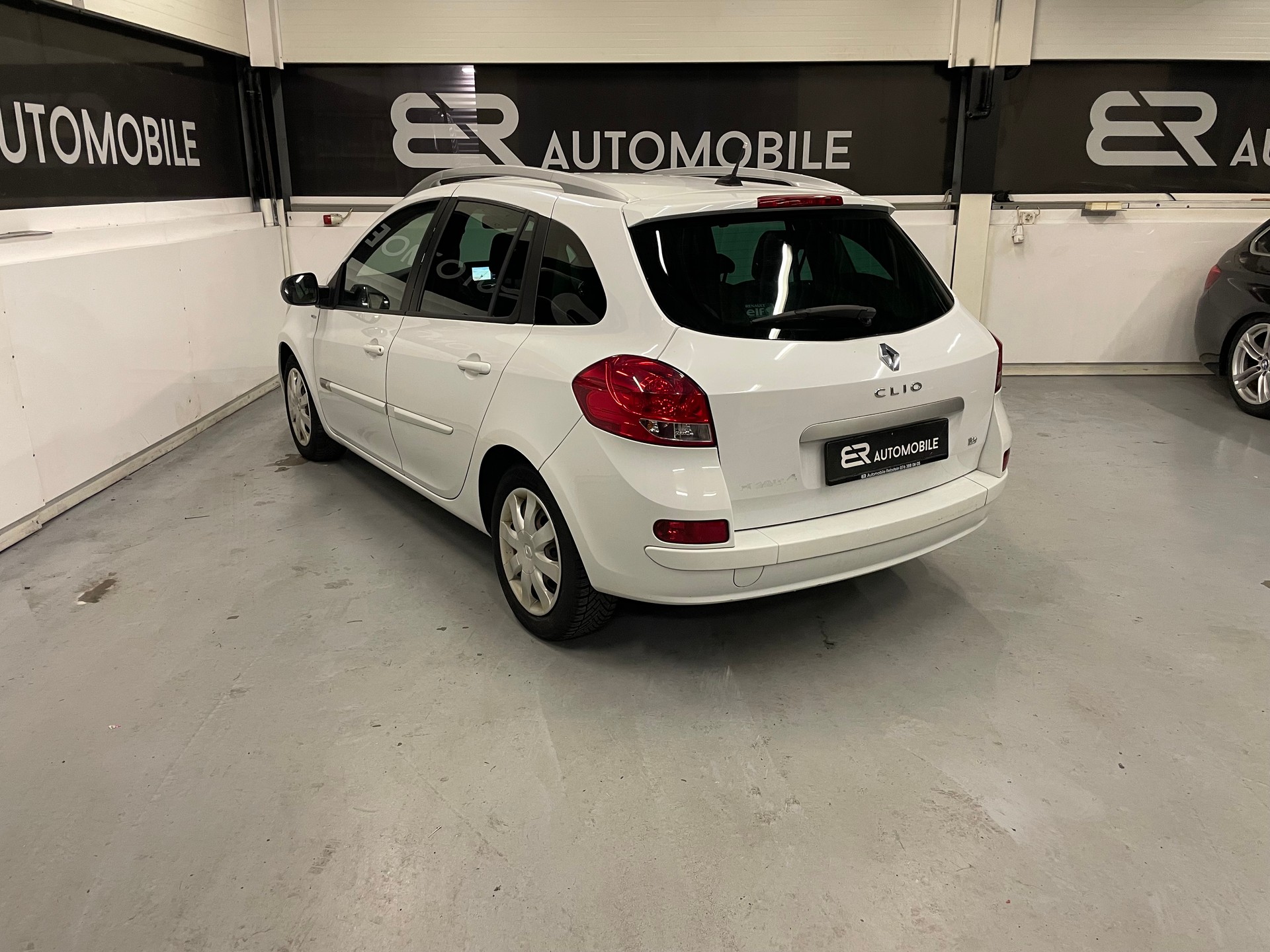 RENAULT Clio Grandtour 1.2 16V Turbo Night&Day-image-3