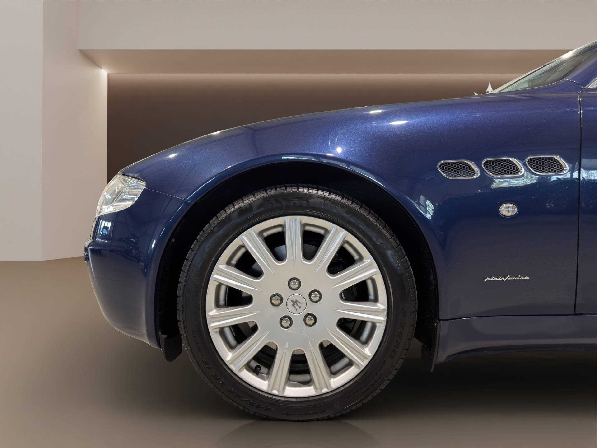 MASERATI Quattroporte 4.2 V8-image-18