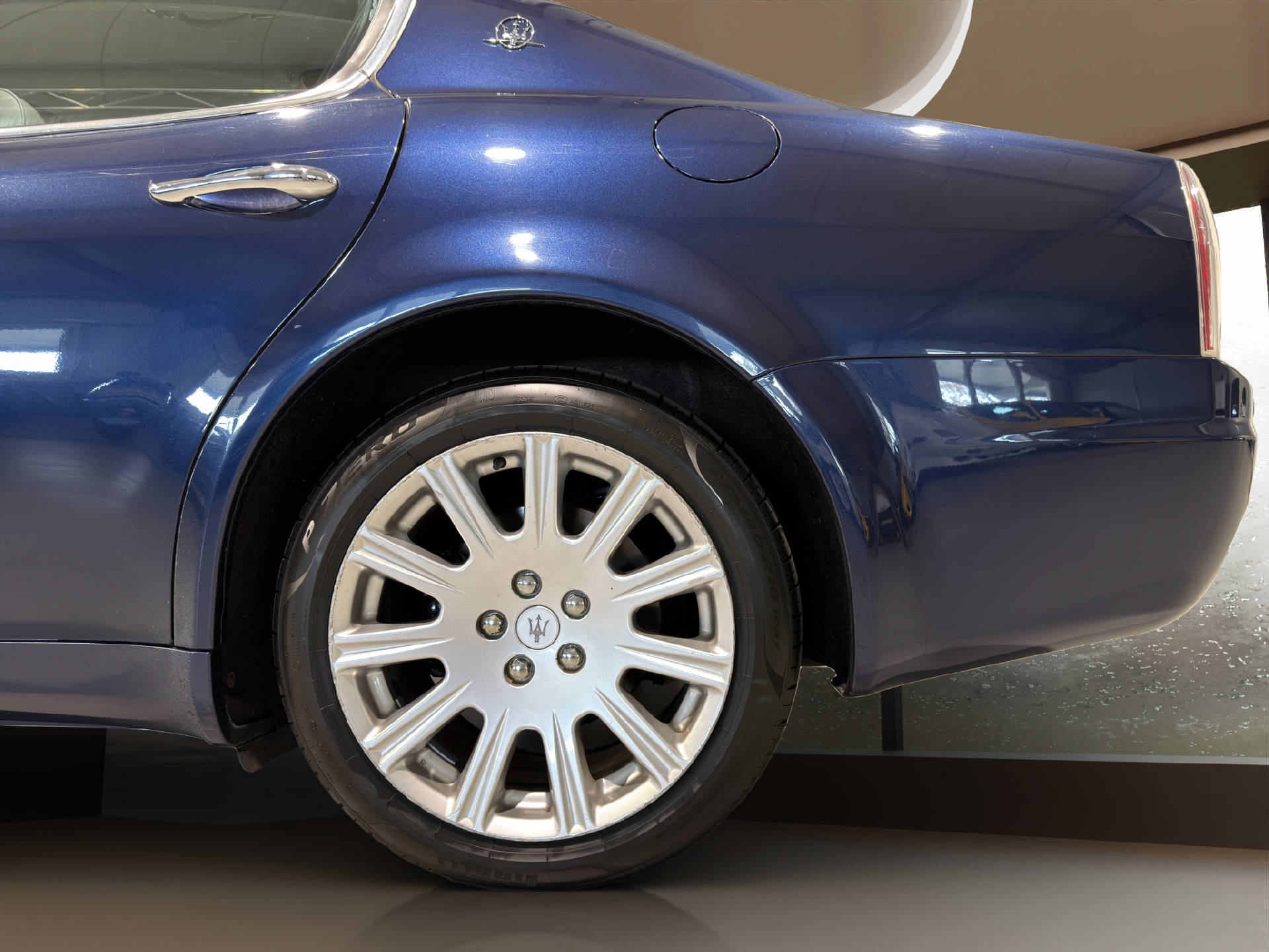MASERATI Quattroporte 4.2 V8-image-19
