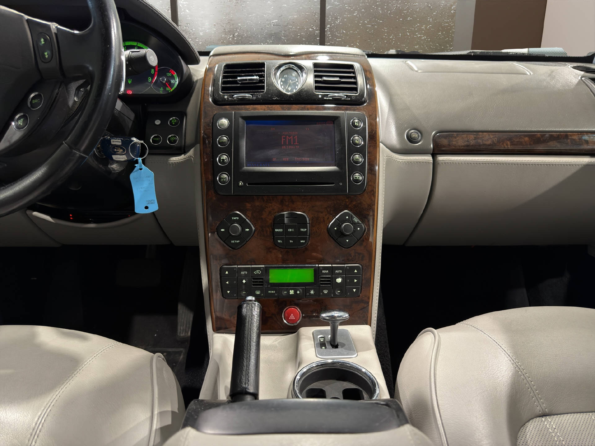MASERATI Quattroporte 4.2 V8-image-14