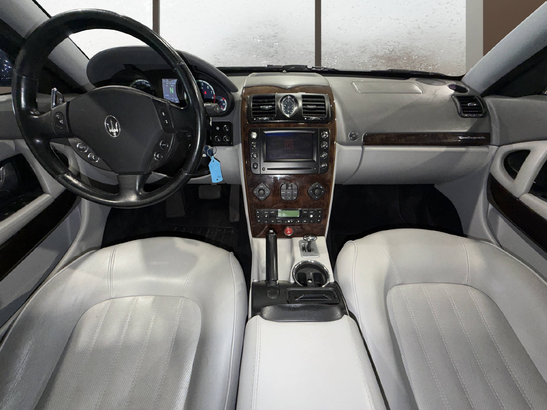 MASERATI Quattroporte 4.2 V8-image-13