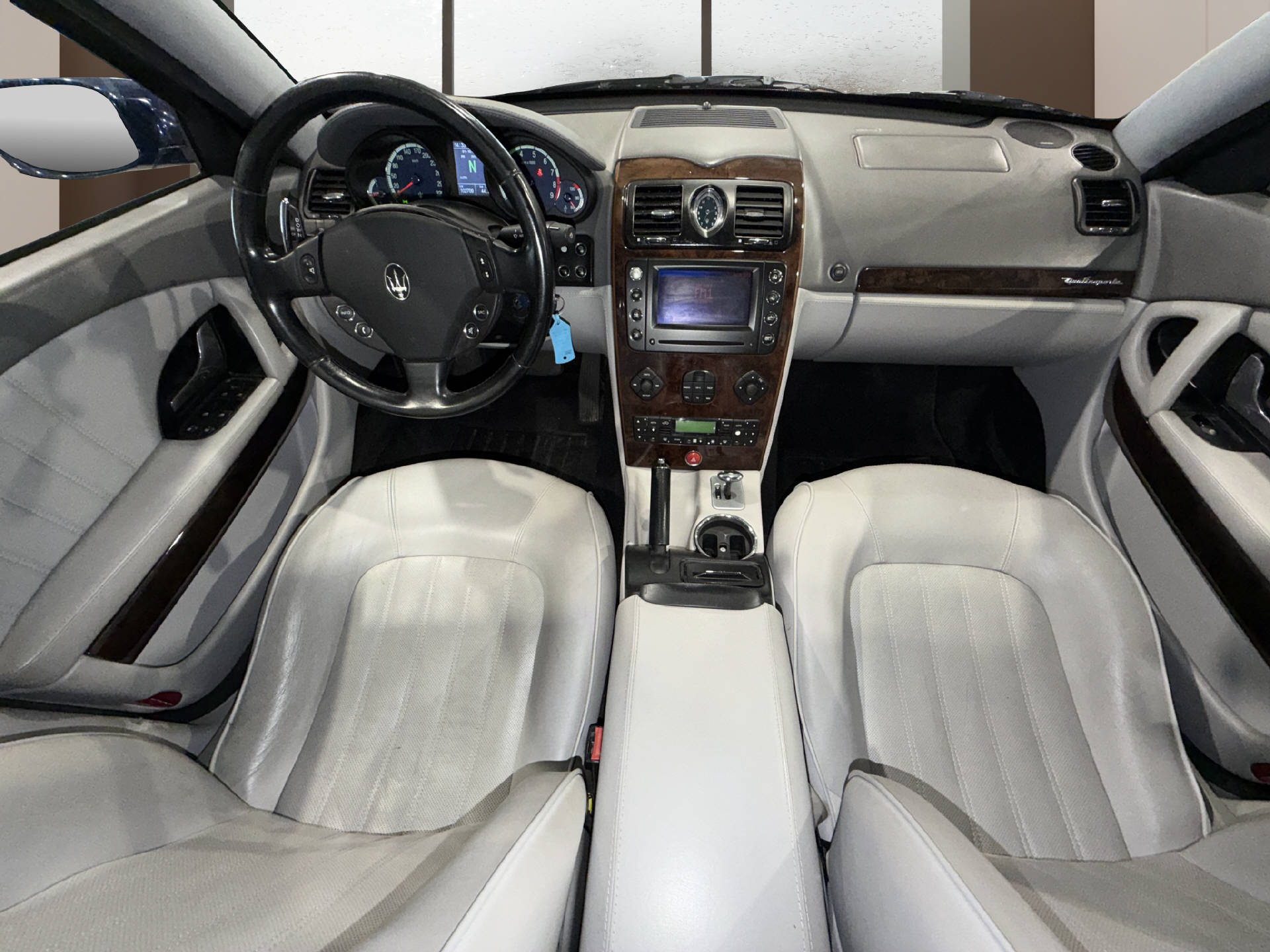 MASERATI Quattroporte 4.2 V8-image-12