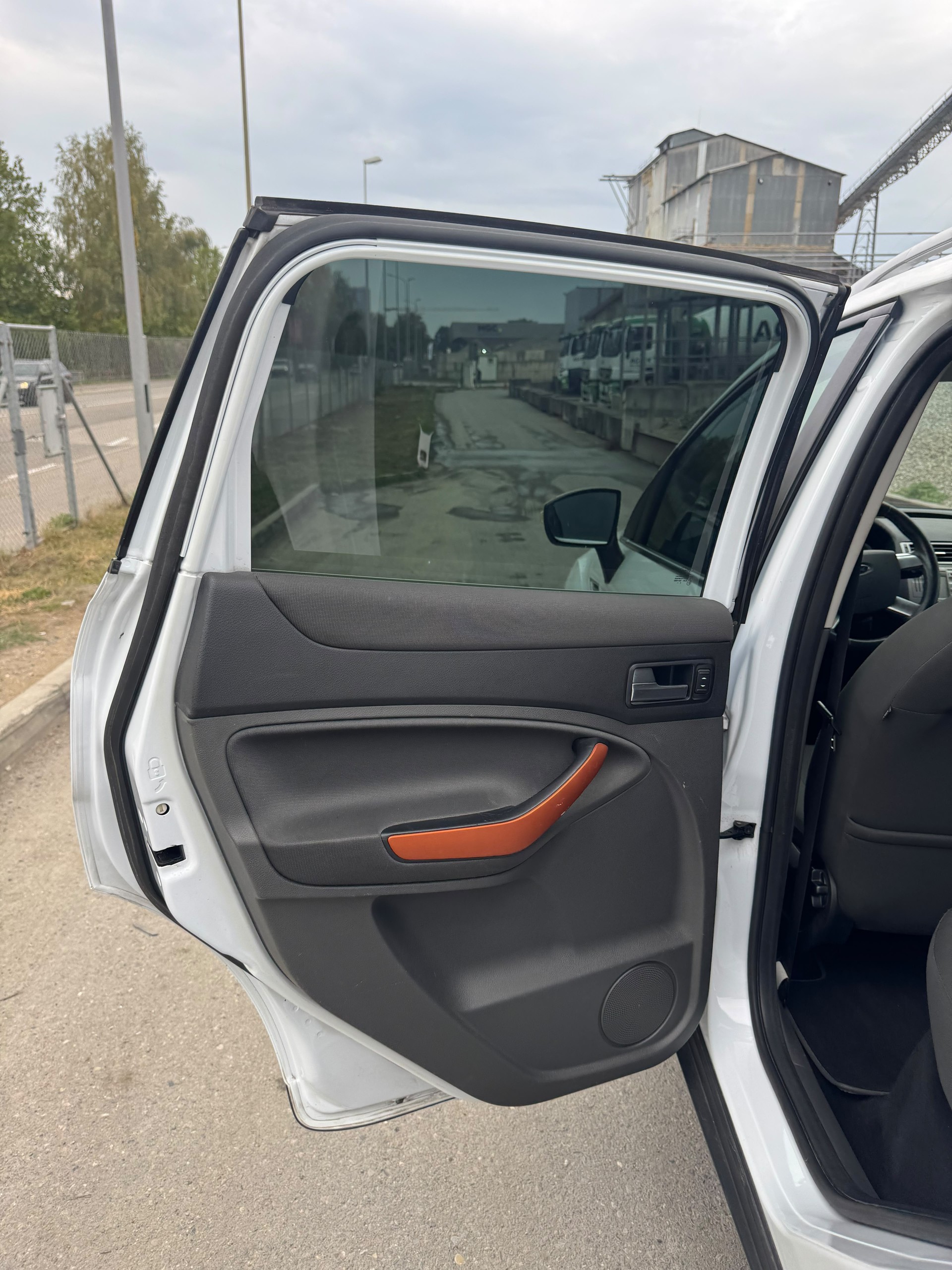 FORD Kuga 2.0 TDCi Carving 4WD Frisch ab MFK 06.08.2026-image-14