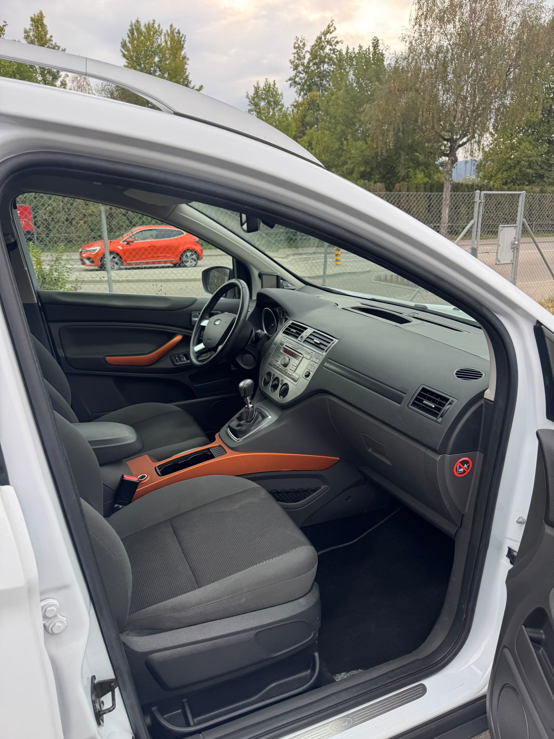 FORD Kuga 2.0 TDCi Carving 4WD Frisch ab MFK 06.08.2026-image-11