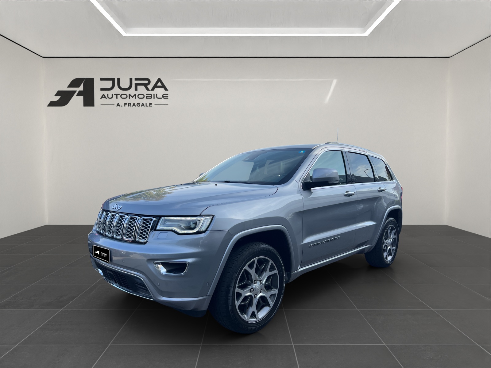 JEEP Grand Cherokee 3.0 CRD 250 Overland-image-1