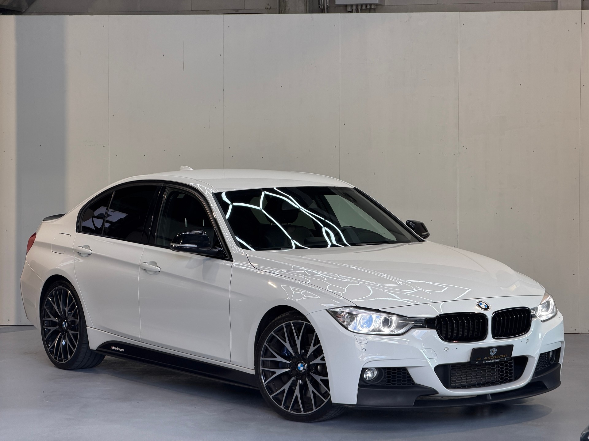 BMW 335i M-Performance Steptronic-image-1