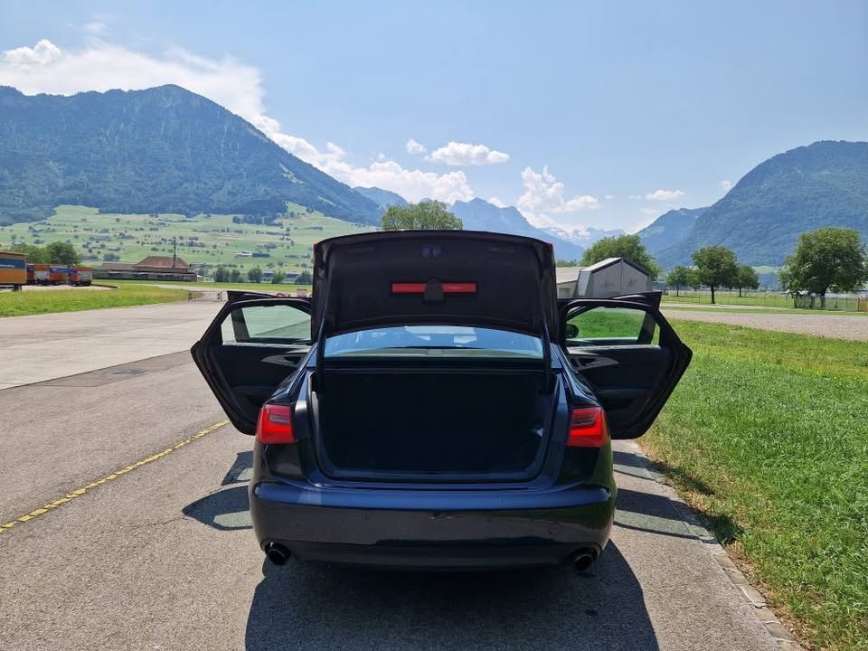 AUDI 3.0 V6 TFSI quattro S-Tr.-image-4