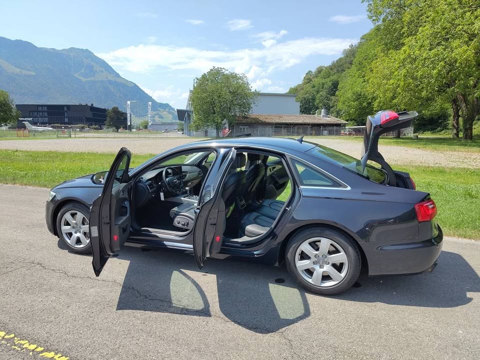 AUDI 3.0 V6 TFSI quattro S-Tr.-image-2