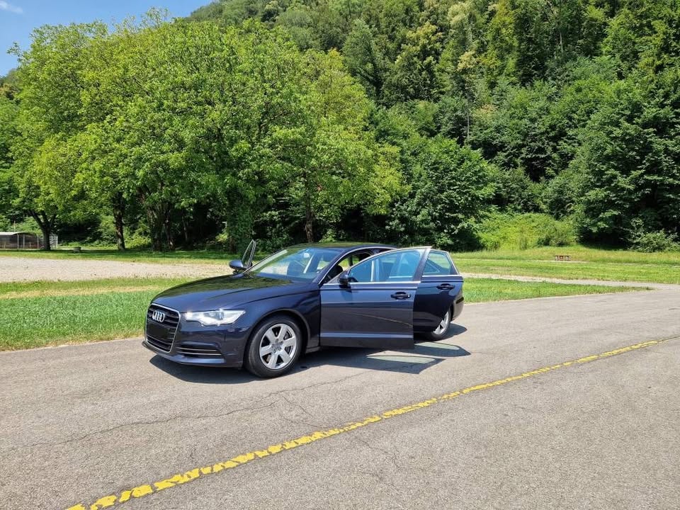 AUDI 3.0 V6 TFSI quattro S-Tr.-image-1