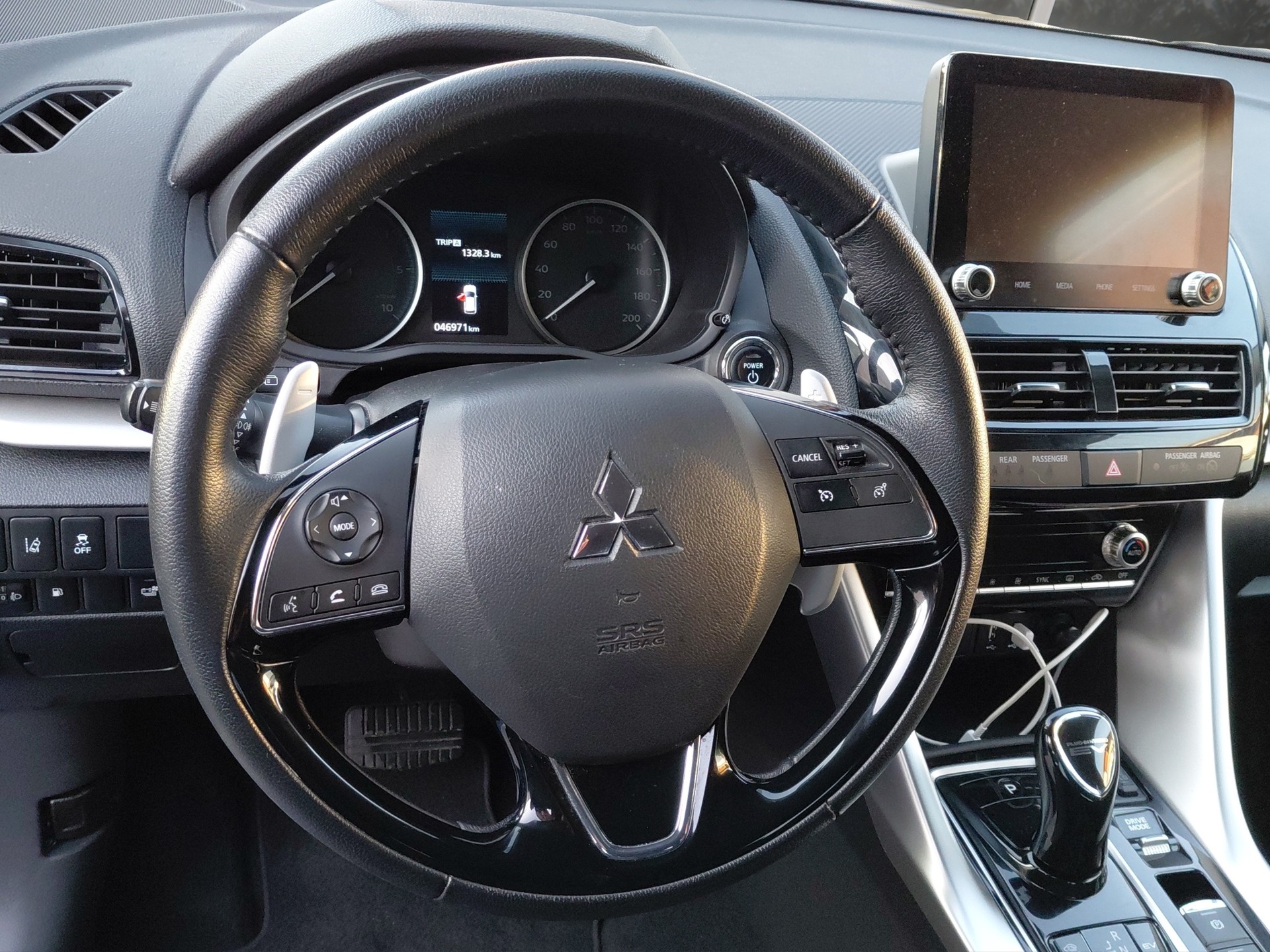 MITSUBISHI Eclipse Cross 2.4 PHEV Intense 4WD-image-9