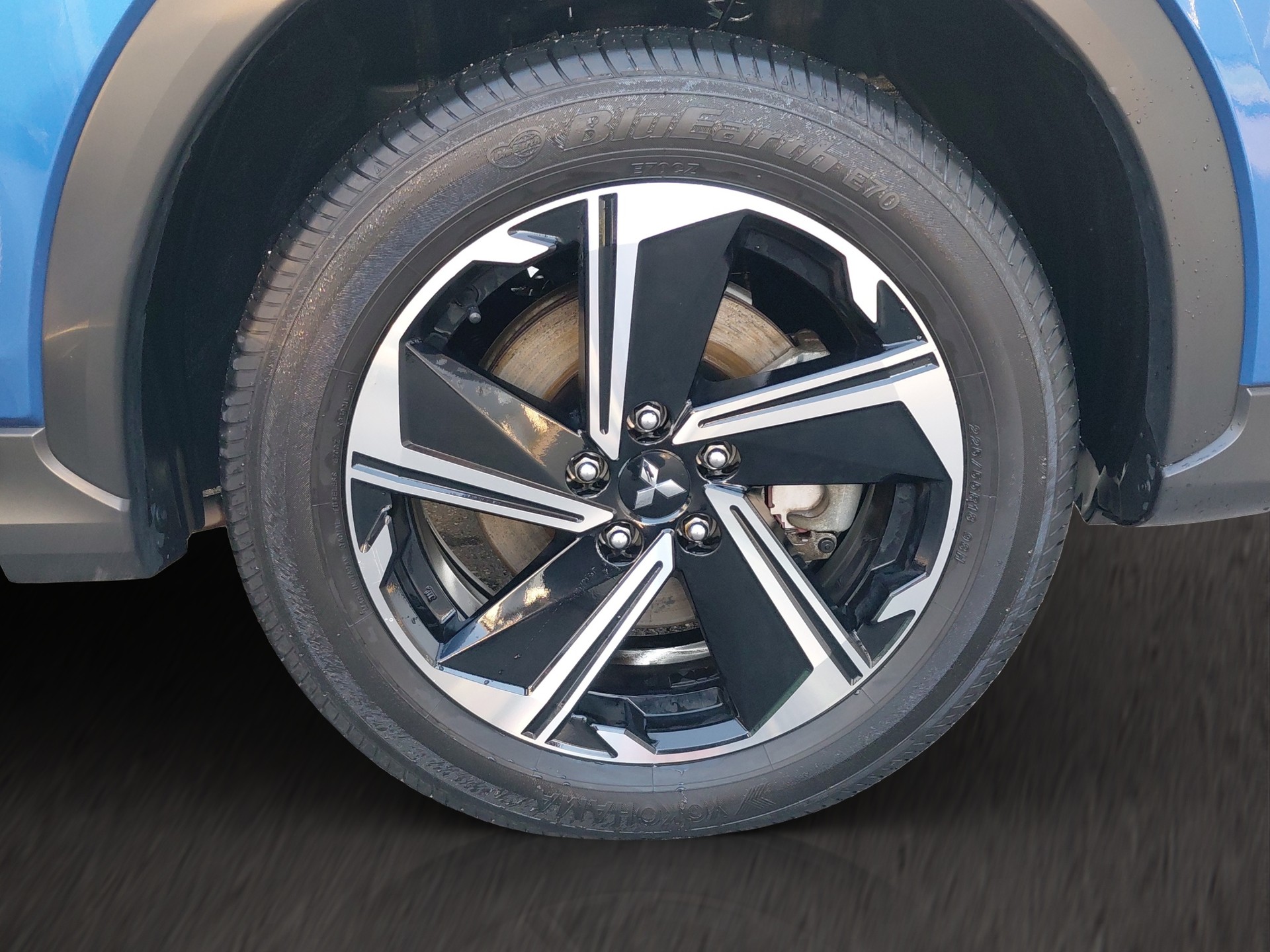 MITSUBISHI Eclipse Cross 2.4 PHEV Intense 4WD-image-14