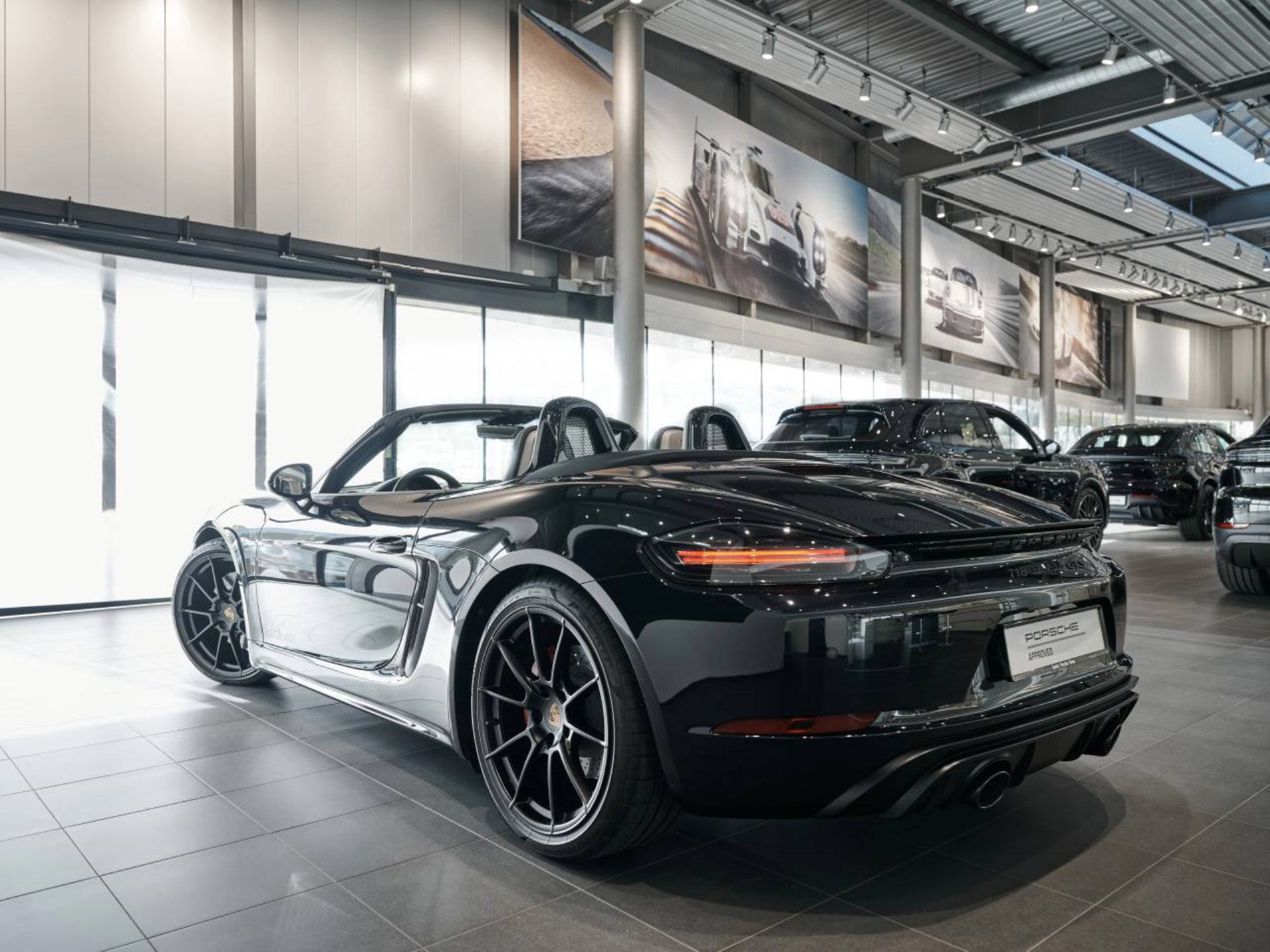 PORSCHE 718 Boxster GTS 4.0-image-7