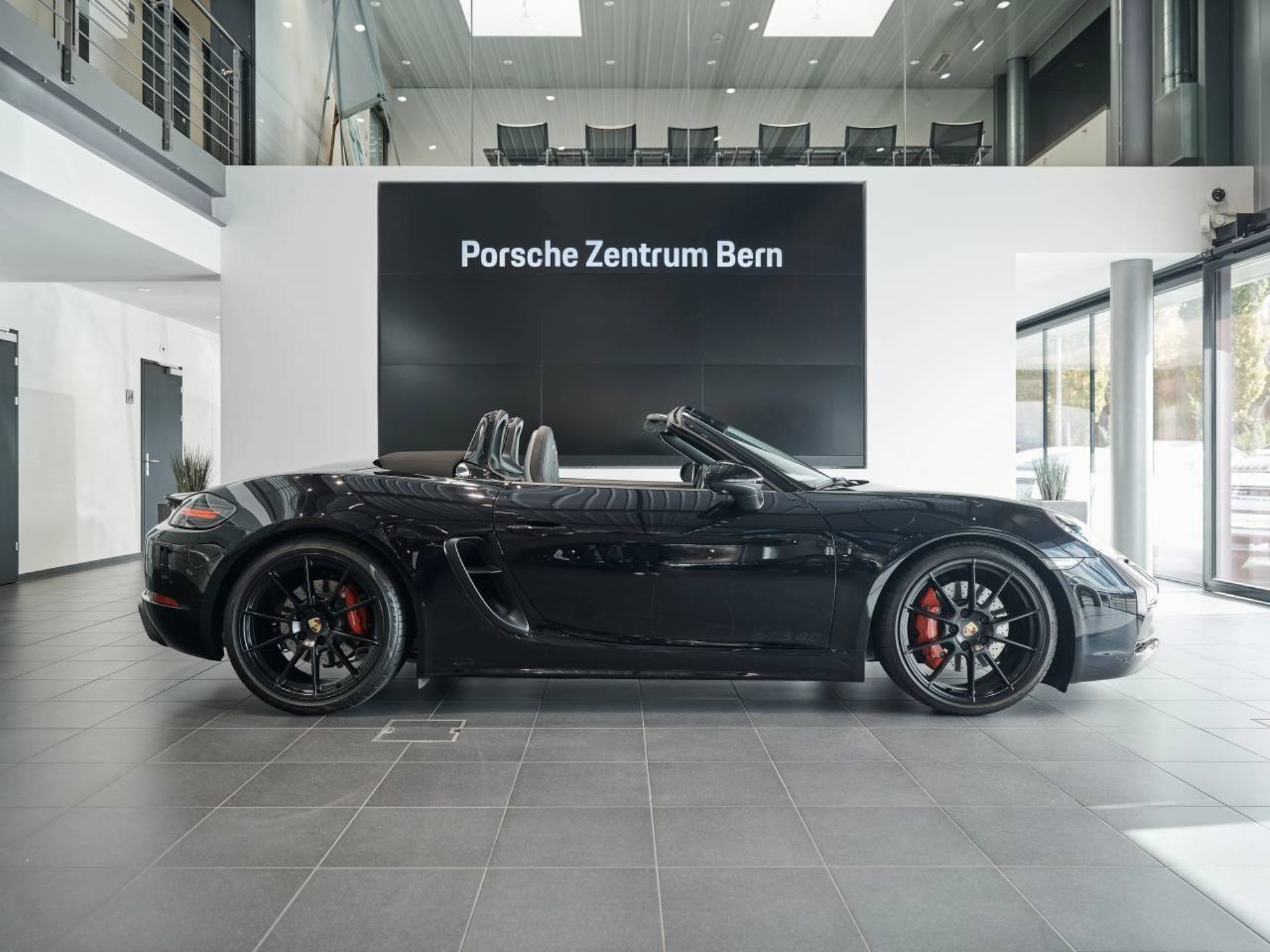 PORSCHE 718 Boxster GTS 4.0-image-1