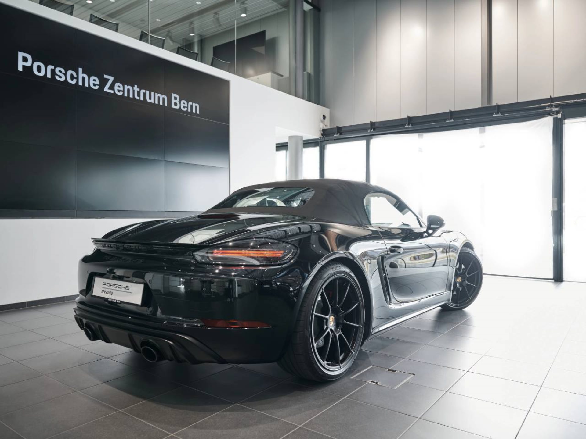 PORSCHE 718 Boxster GTS 4.0-image-15