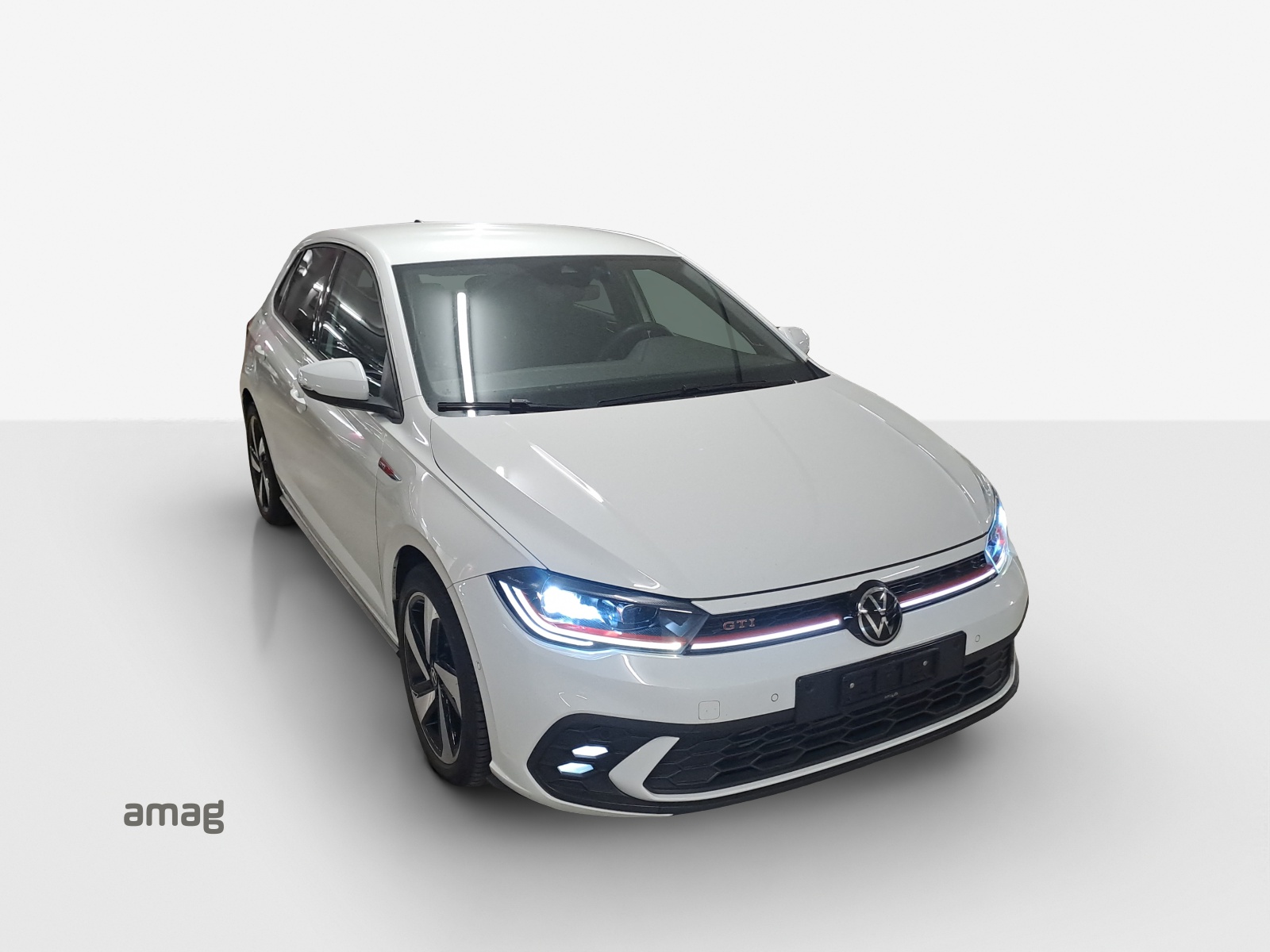 VW Polo 2.0 TSI GTI DSG-image-15