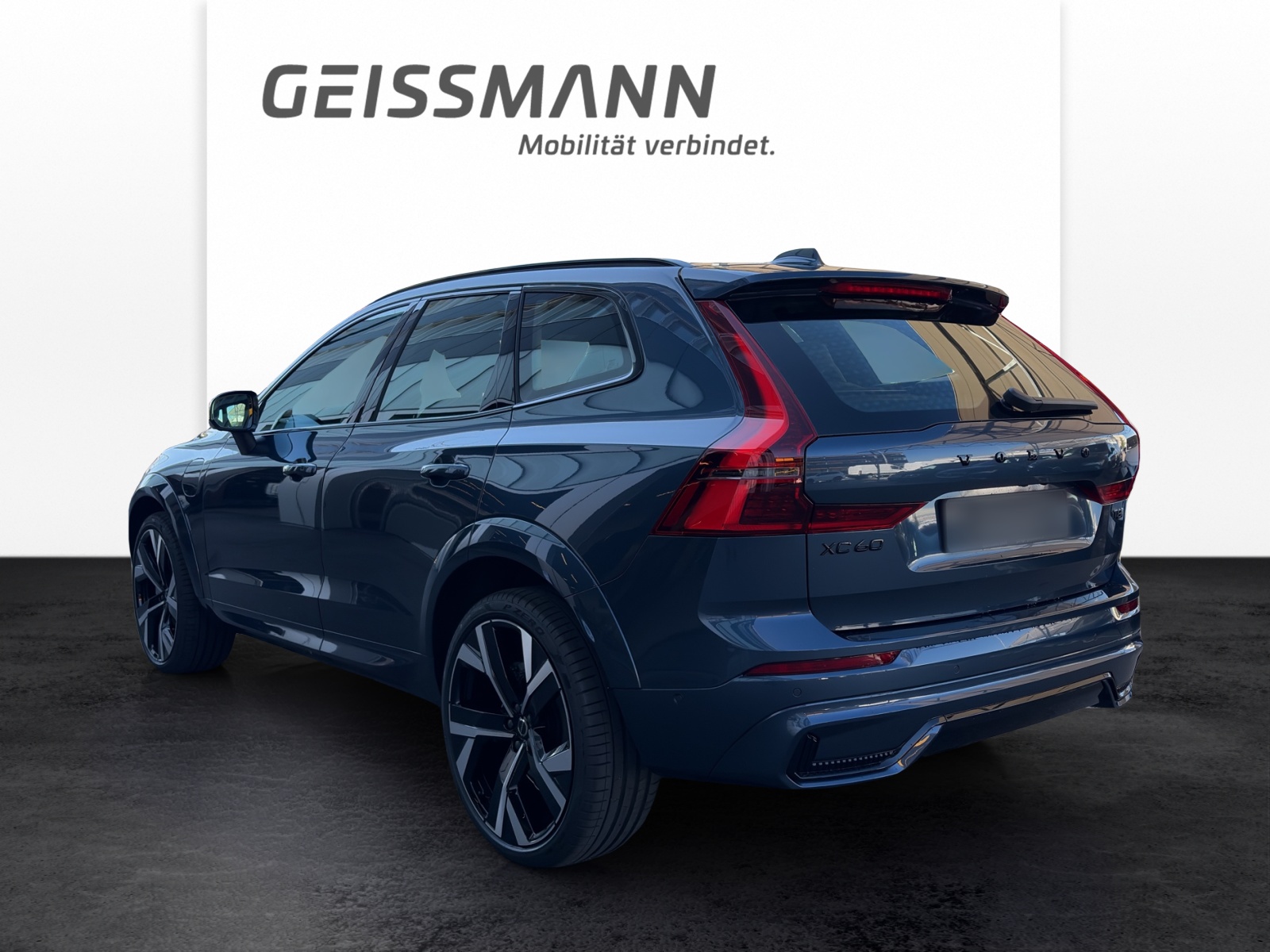 VOLVO XC60 2.0 T8 TE Black Edition eAWD-image-4