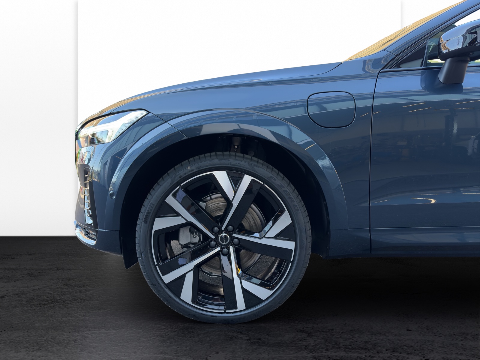 VOLVO XC60 2.0 T8 TE Black Edition eAWD-image-19