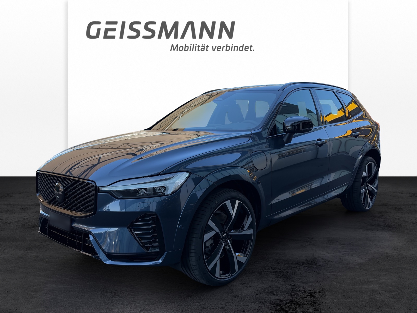 VOLVO XC60 2.0 T8 TE Black Edition eAWD-image-0