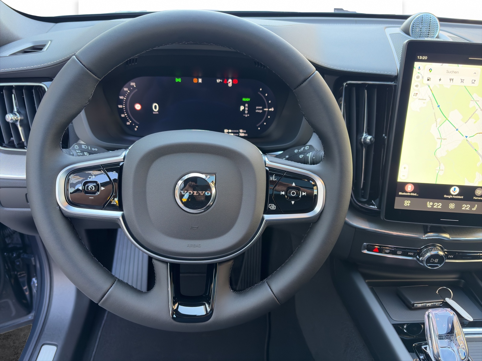 VOLVO XC60 2.0 T8 TE Black Edition eAWD-image-9