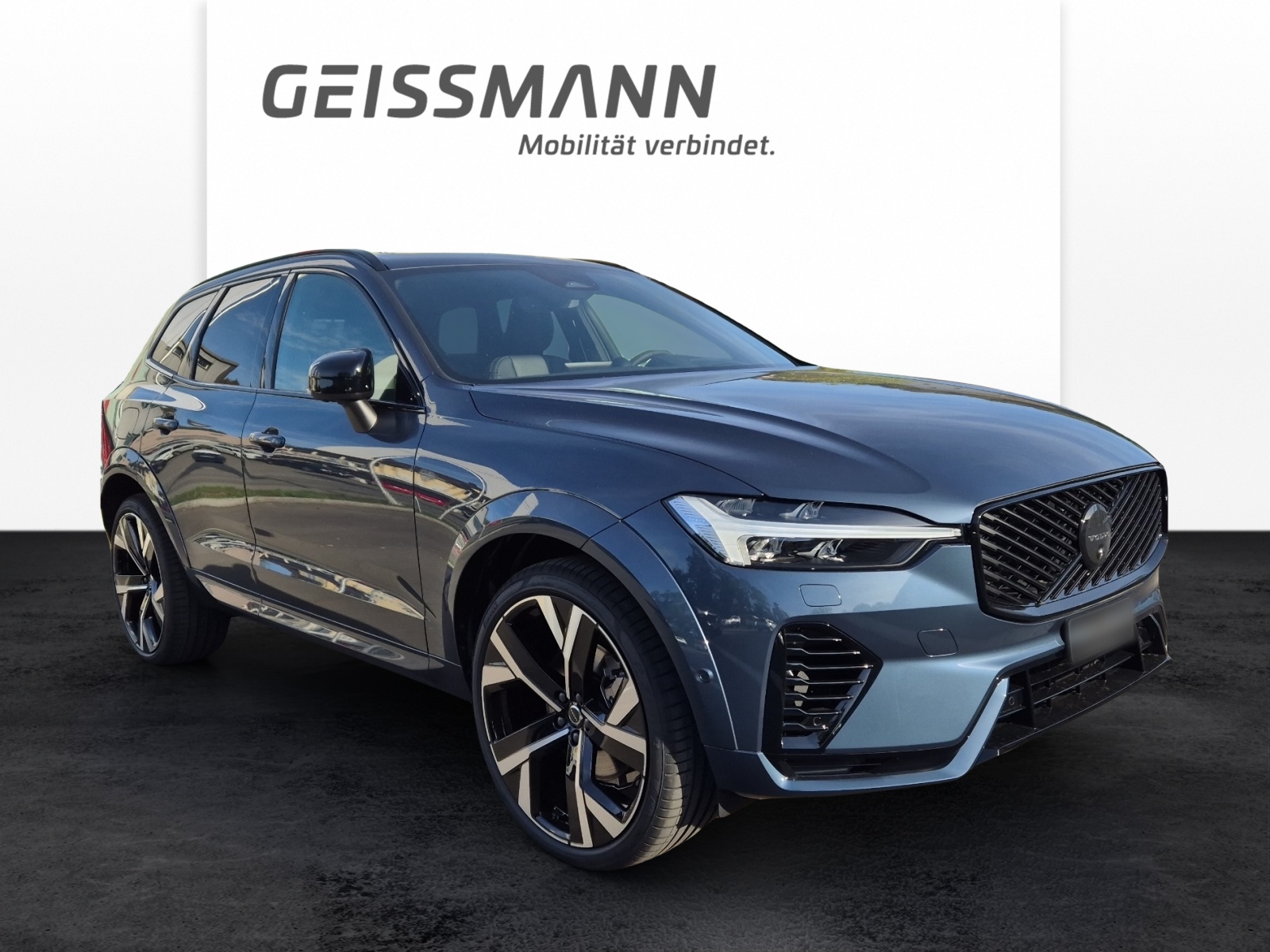 VOLVO XC60 2.0 T8 TE Black Edition eAWD-showroom-element-1