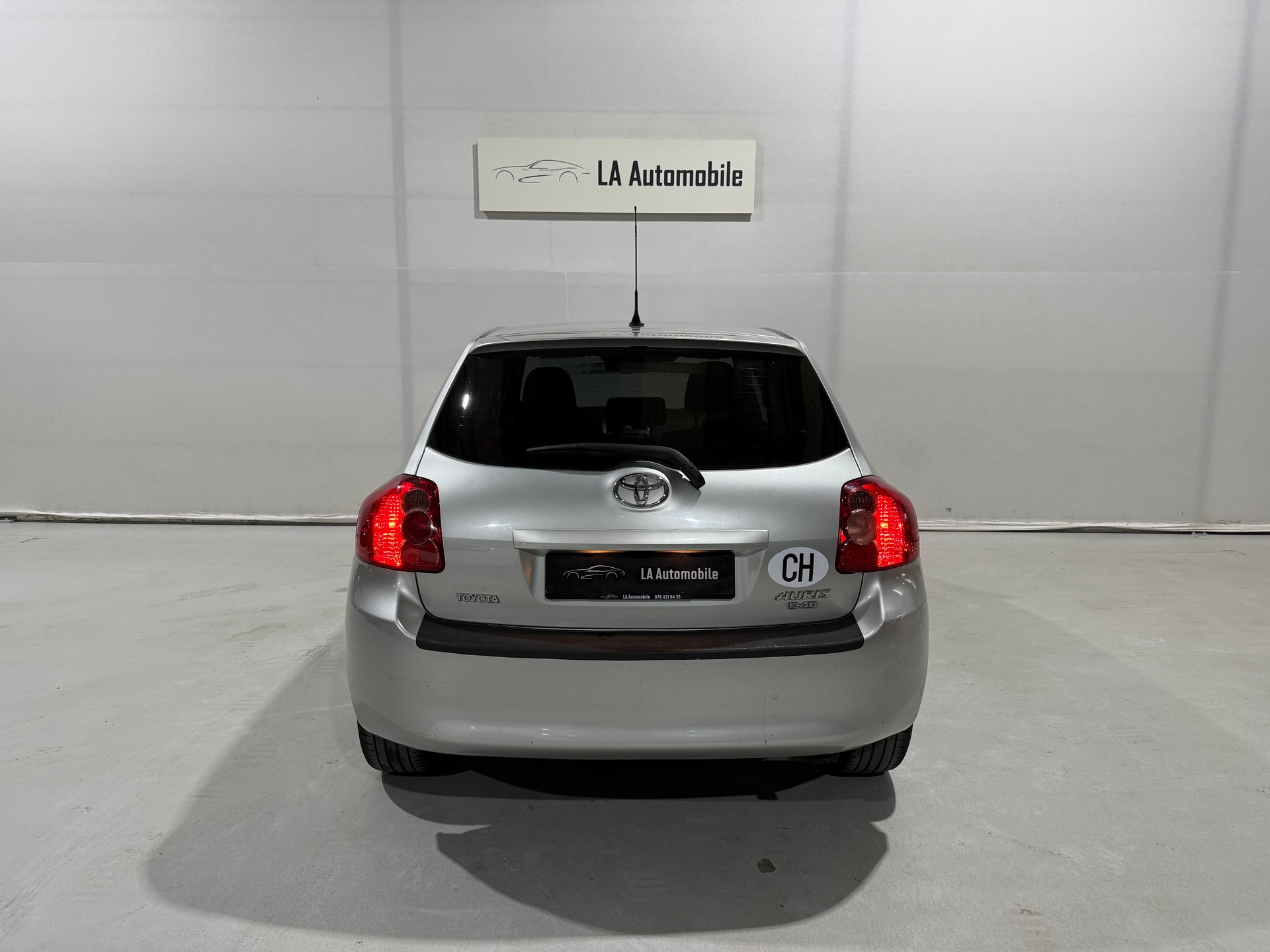 TOYOTA Auris 2.2 D-4D CleanPower Linea Sol Premium-image-7