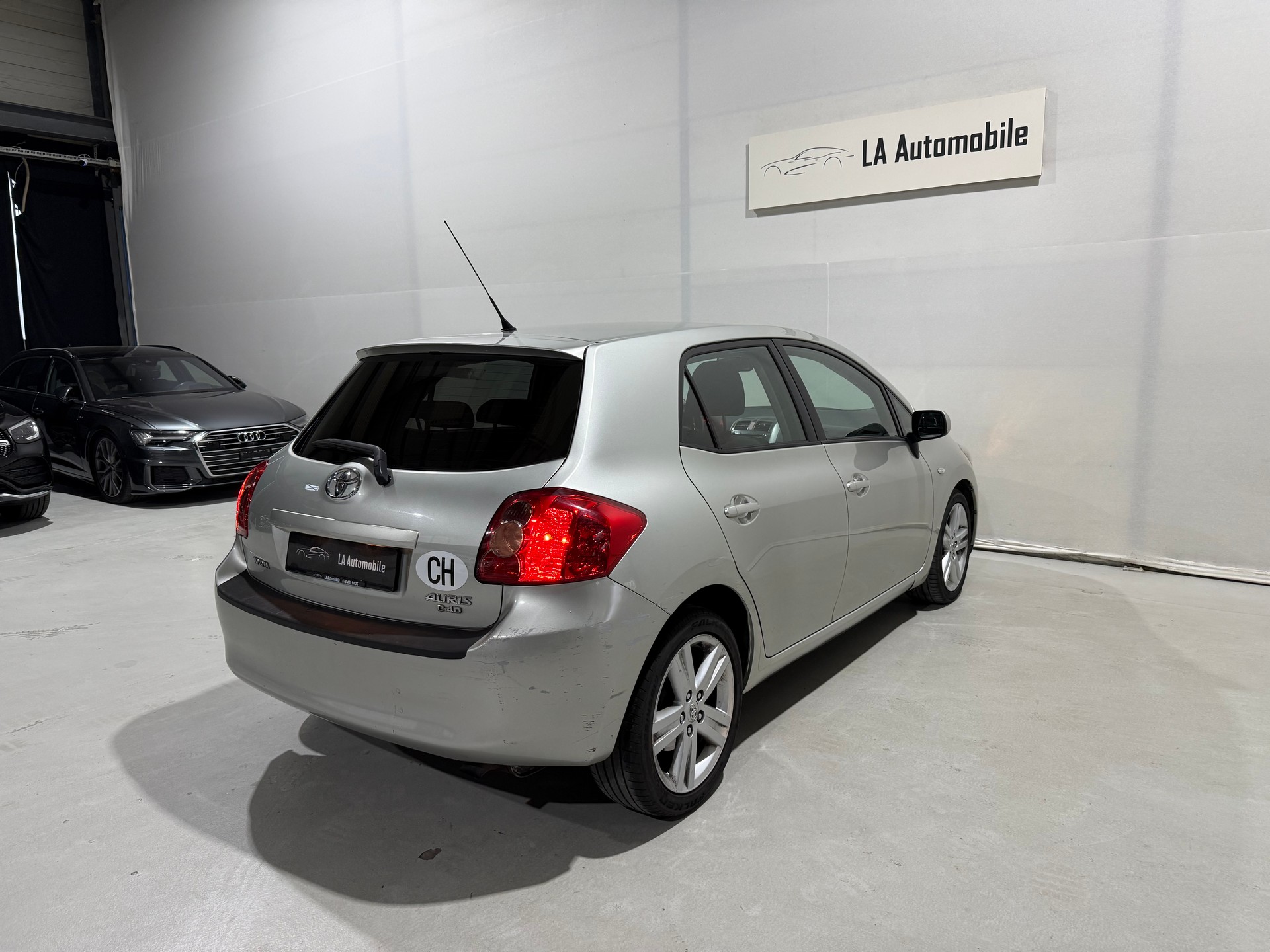 TOYOTA Auris 2.2 D-4D CleanPower Linea Sol Premium-image-9