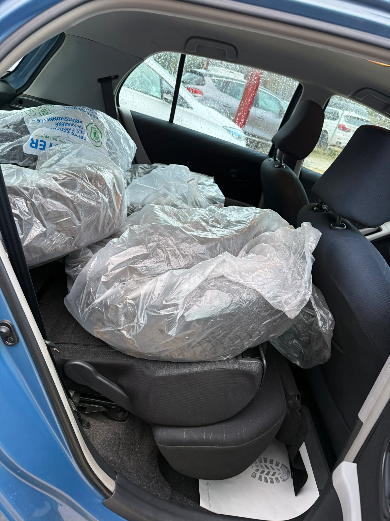 TOYOTA YARIS-image-10