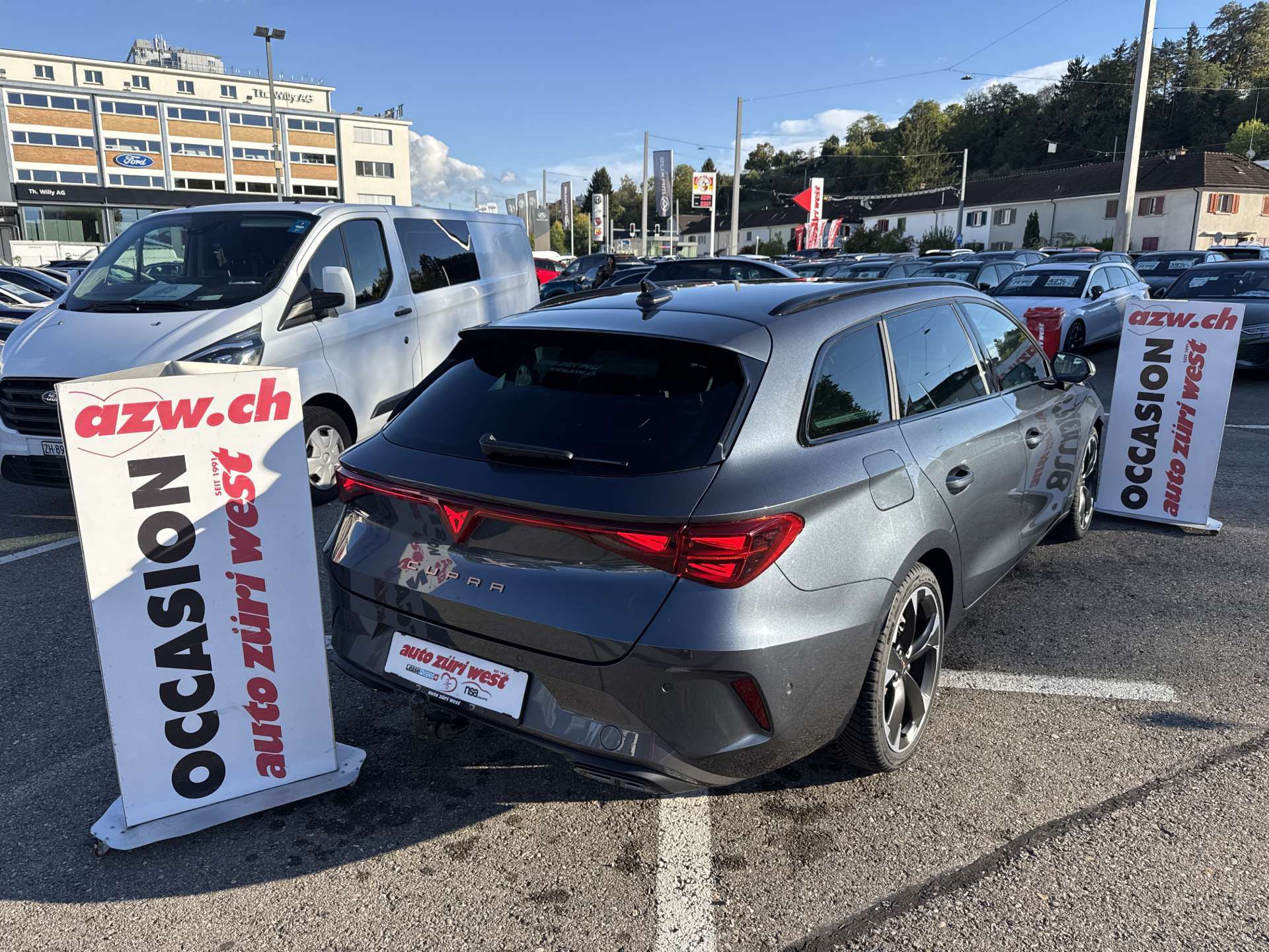 CUPRA LEON ST 2.0 TDi DSG-Automat-image-2