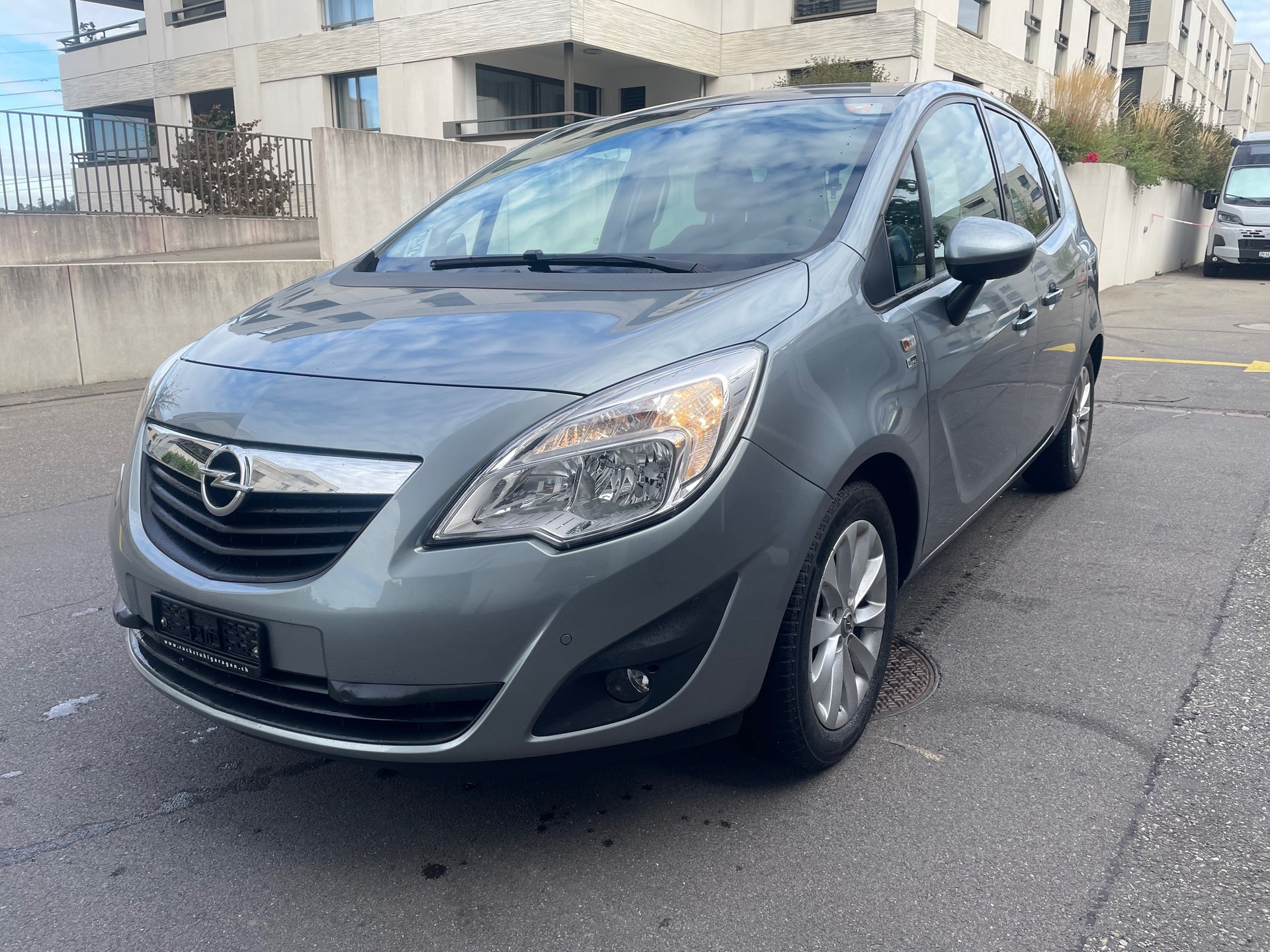 OPEL Meriva 1.4 Turbo Color Edition-image-5
