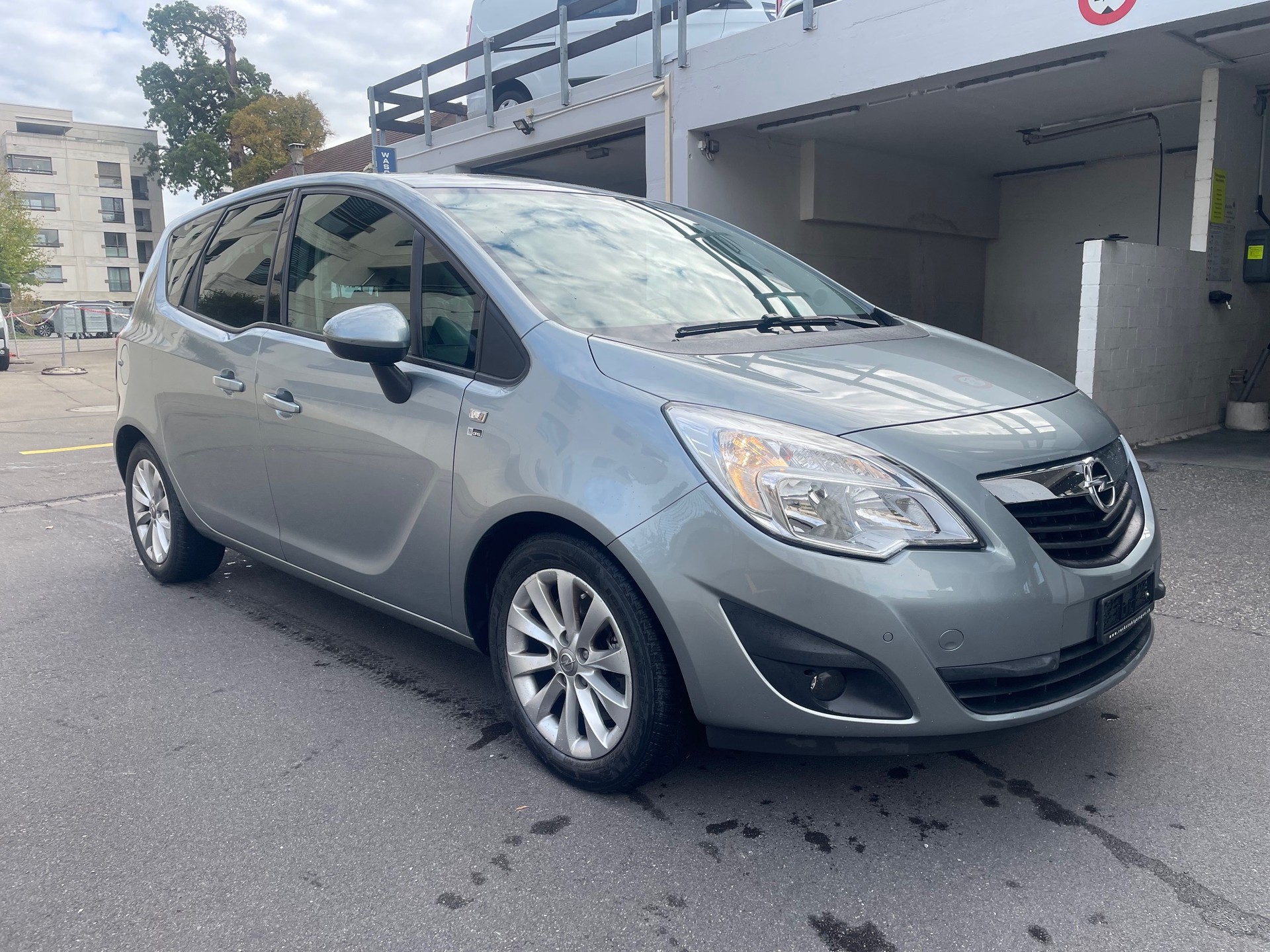 OPEL Meriva 1.4 Turbo Color Edition-image-0