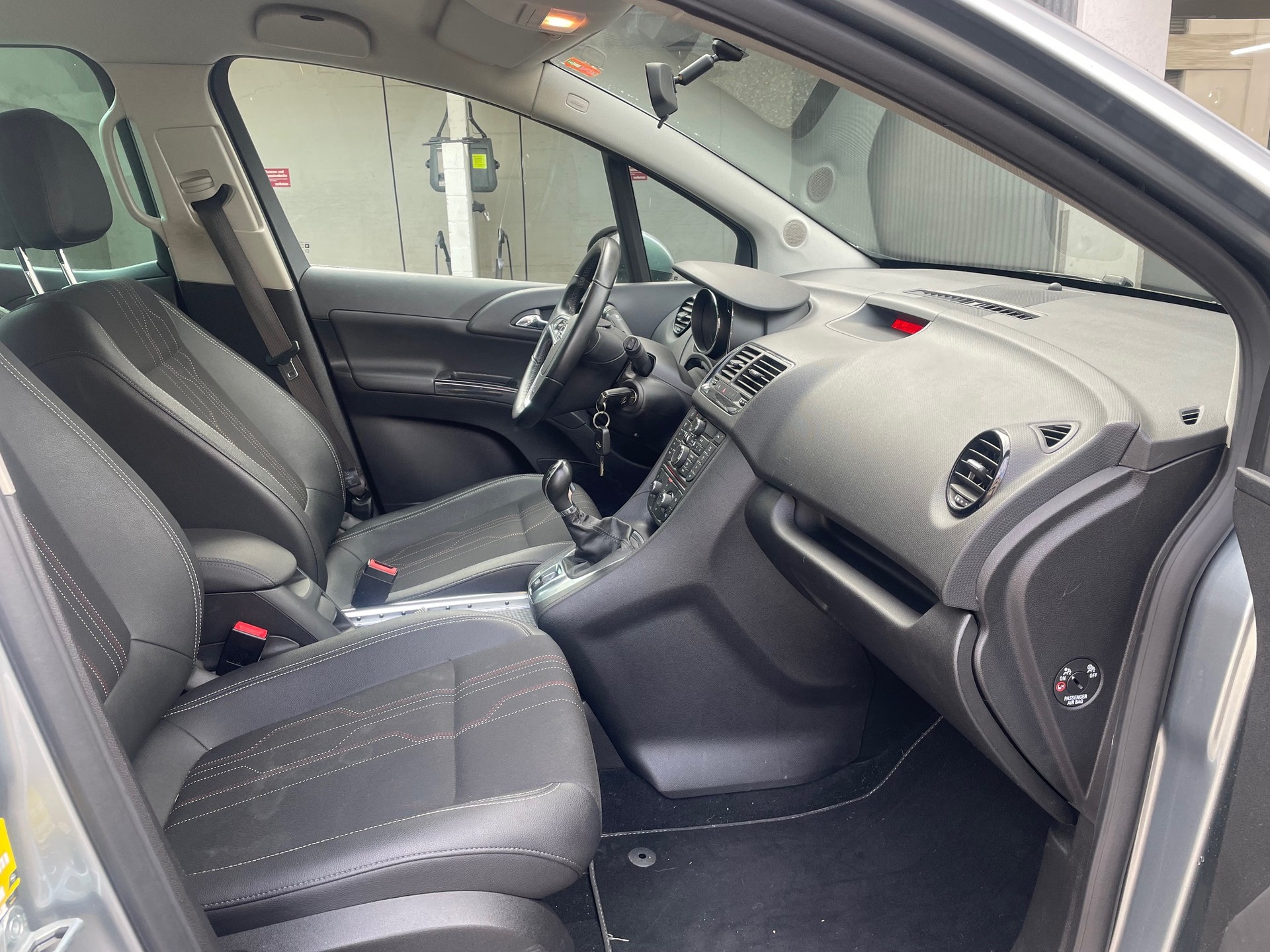 OPEL Meriva 1.4 Turbo Color Edition-image-6