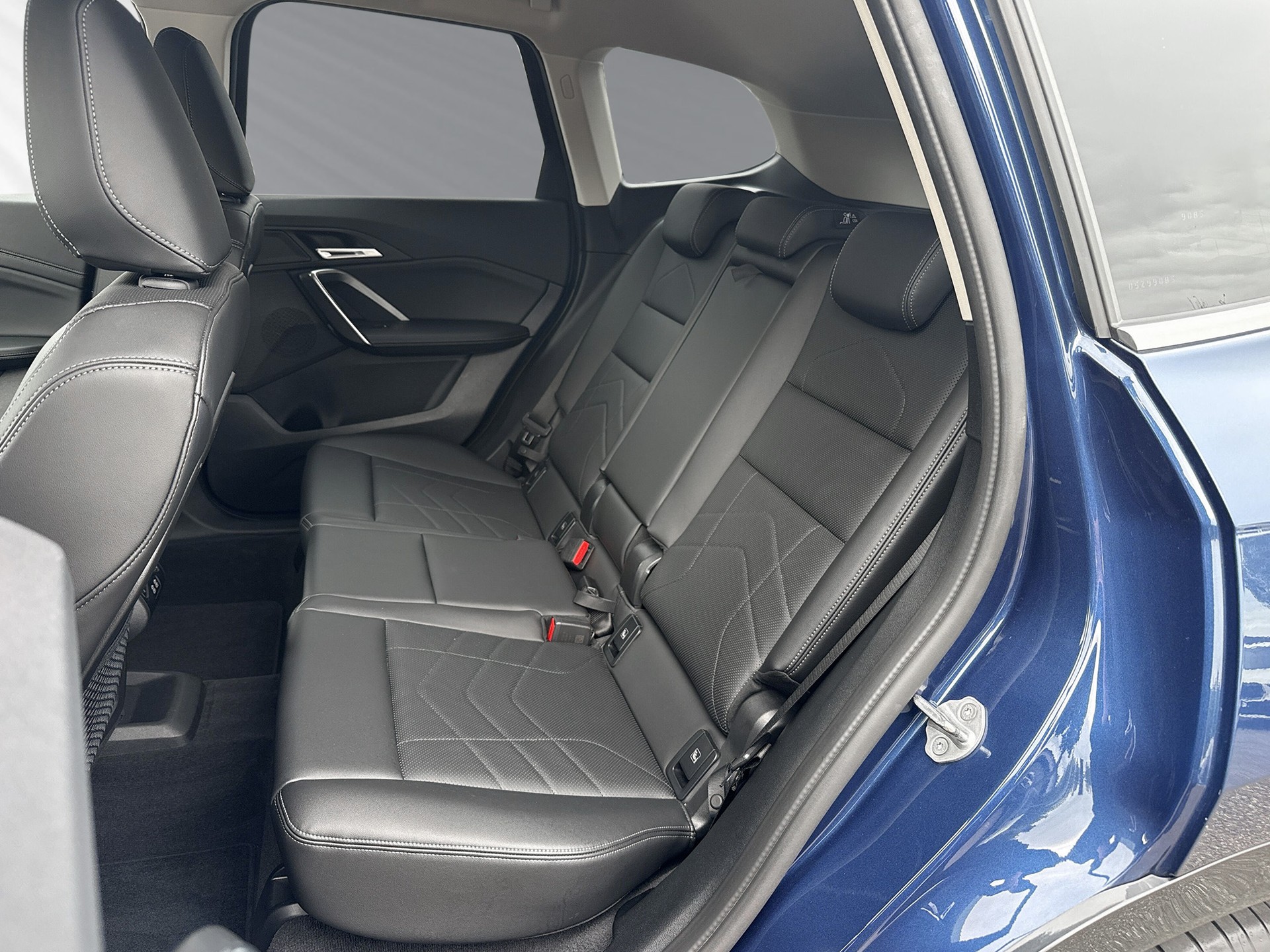 BMW X1 sDrive 18i xLine-image-6