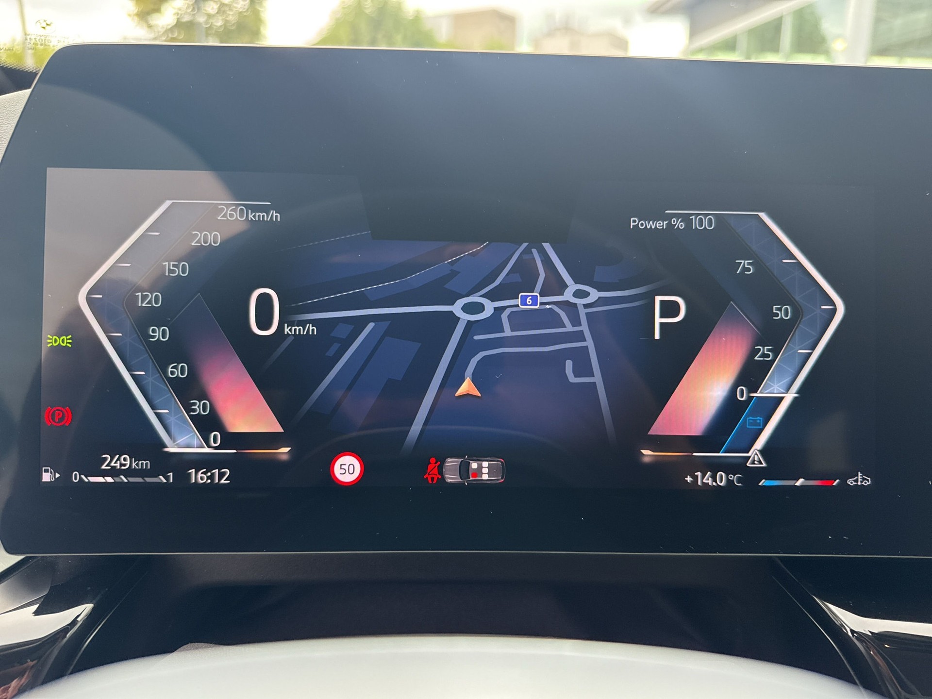 BMW X1 sDrive 18i xLine-image-13