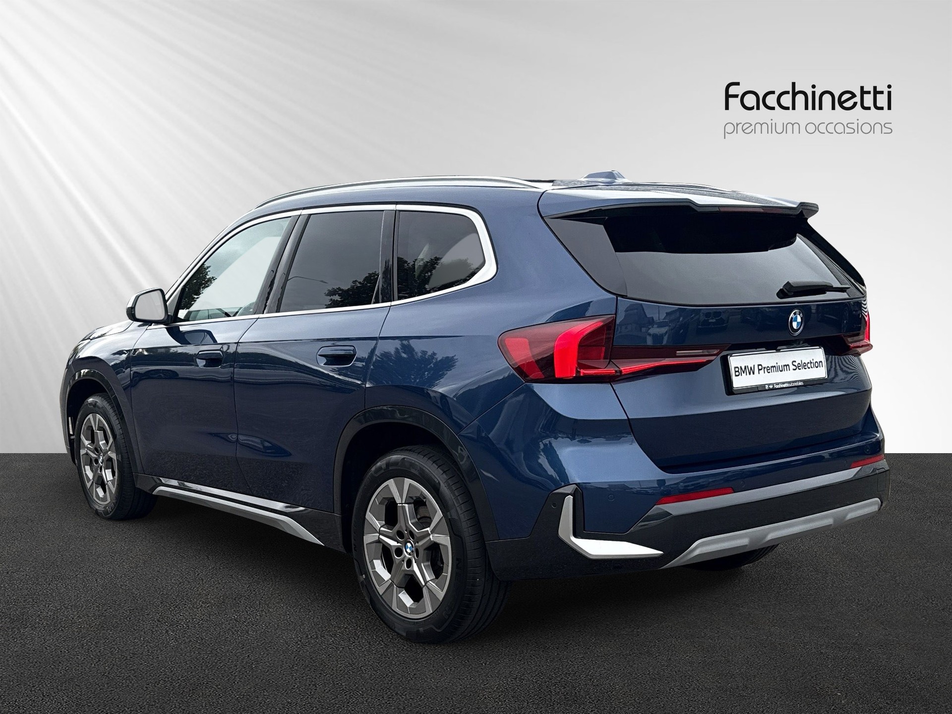 BMW X1 sDrive 18i xLine-image-2