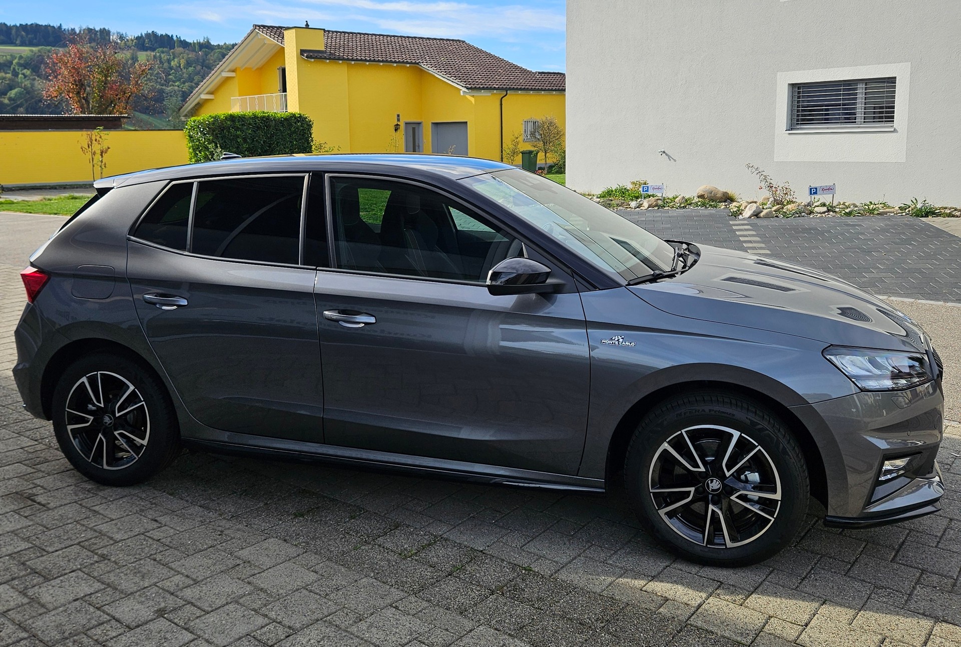 SKODA Fabia 1.0 TSI Monte Carlo DSG-image-4