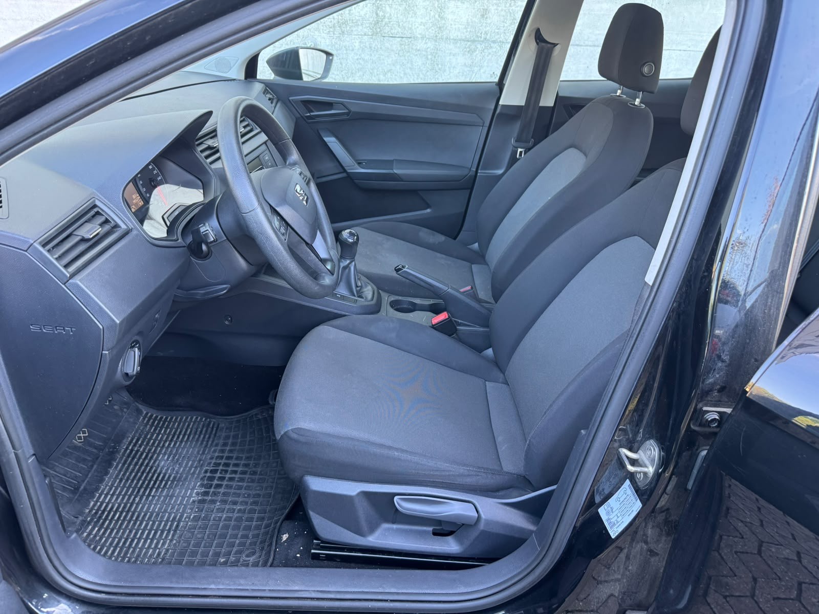 SEAT Ibiza 1.0 MPI Reference-image-7