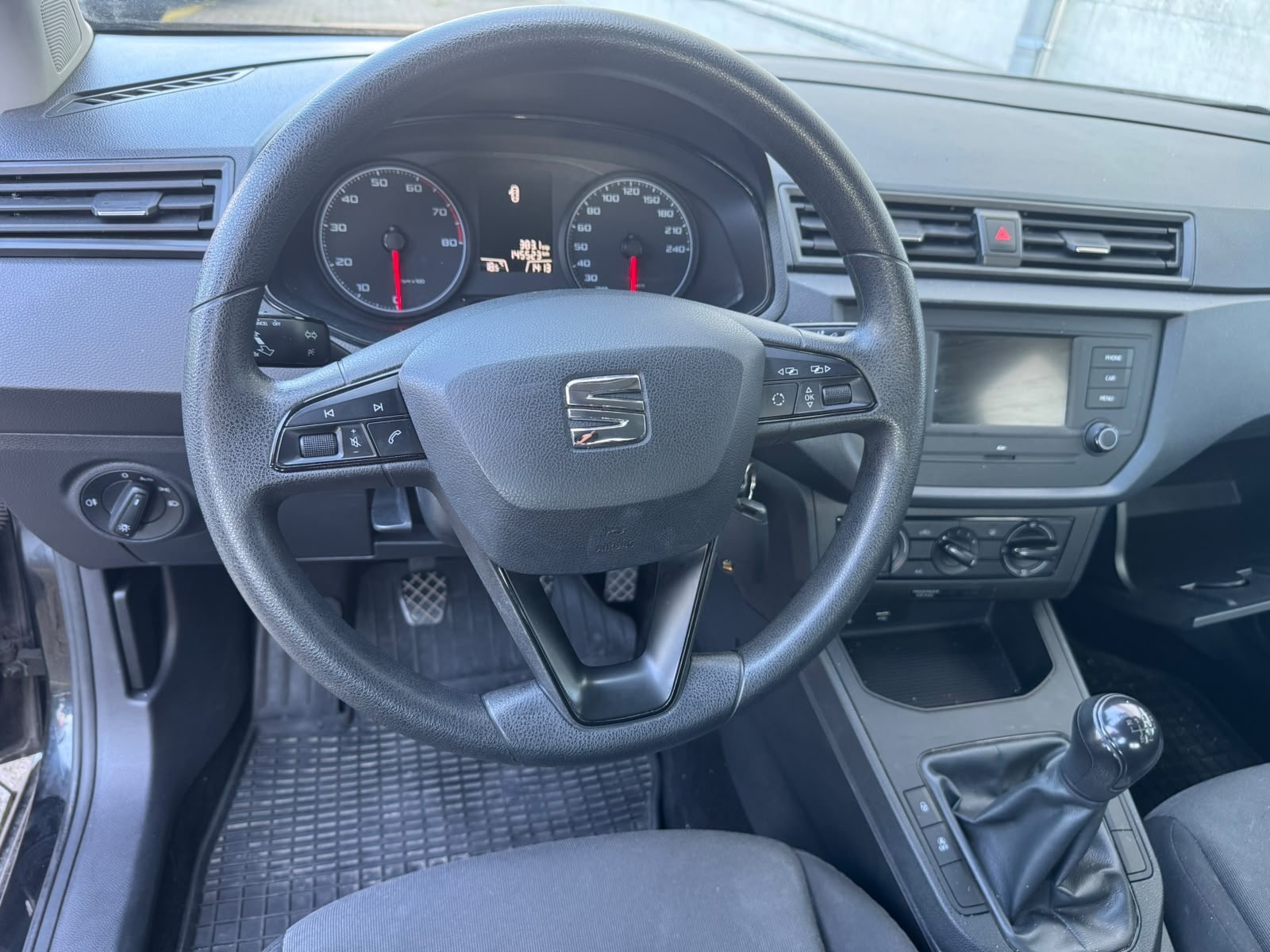 SEAT Ibiza 1.0 MPI Reference-image-4