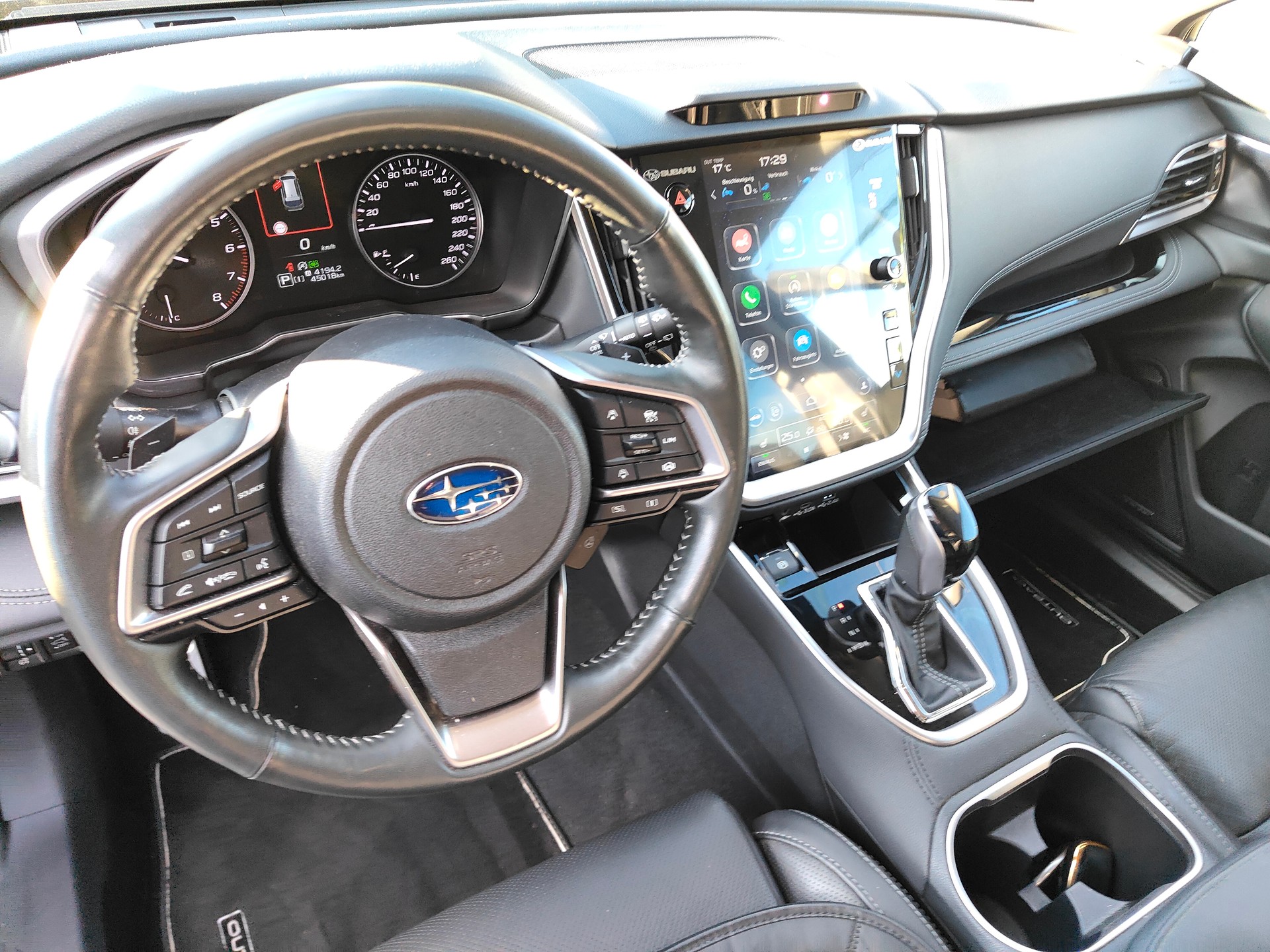 SUBARU Outback 2.5i Luxury AWD Lineartronic-image-5