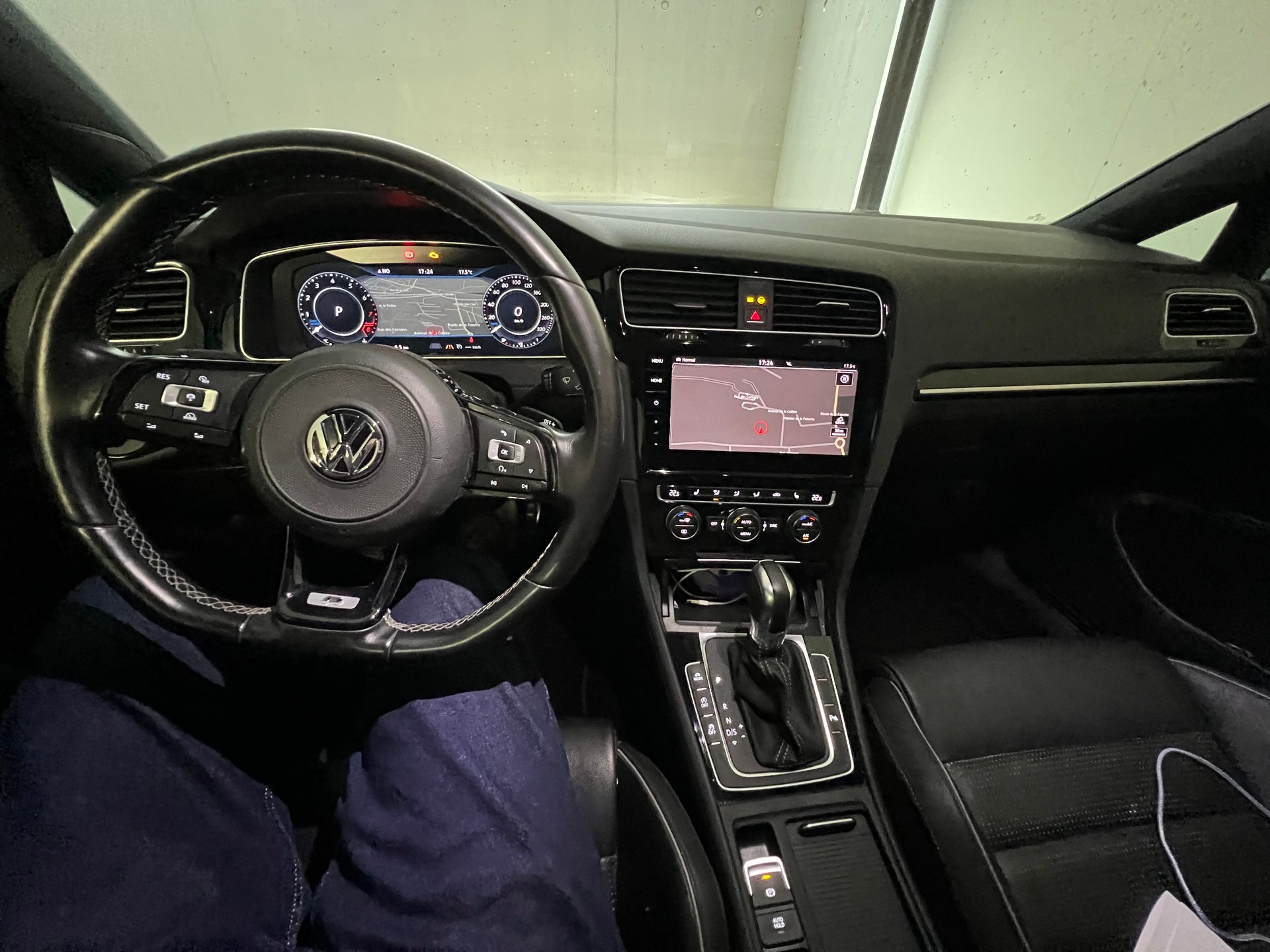 VW 2.0 TSI R 310 DSG 4motion-image-2