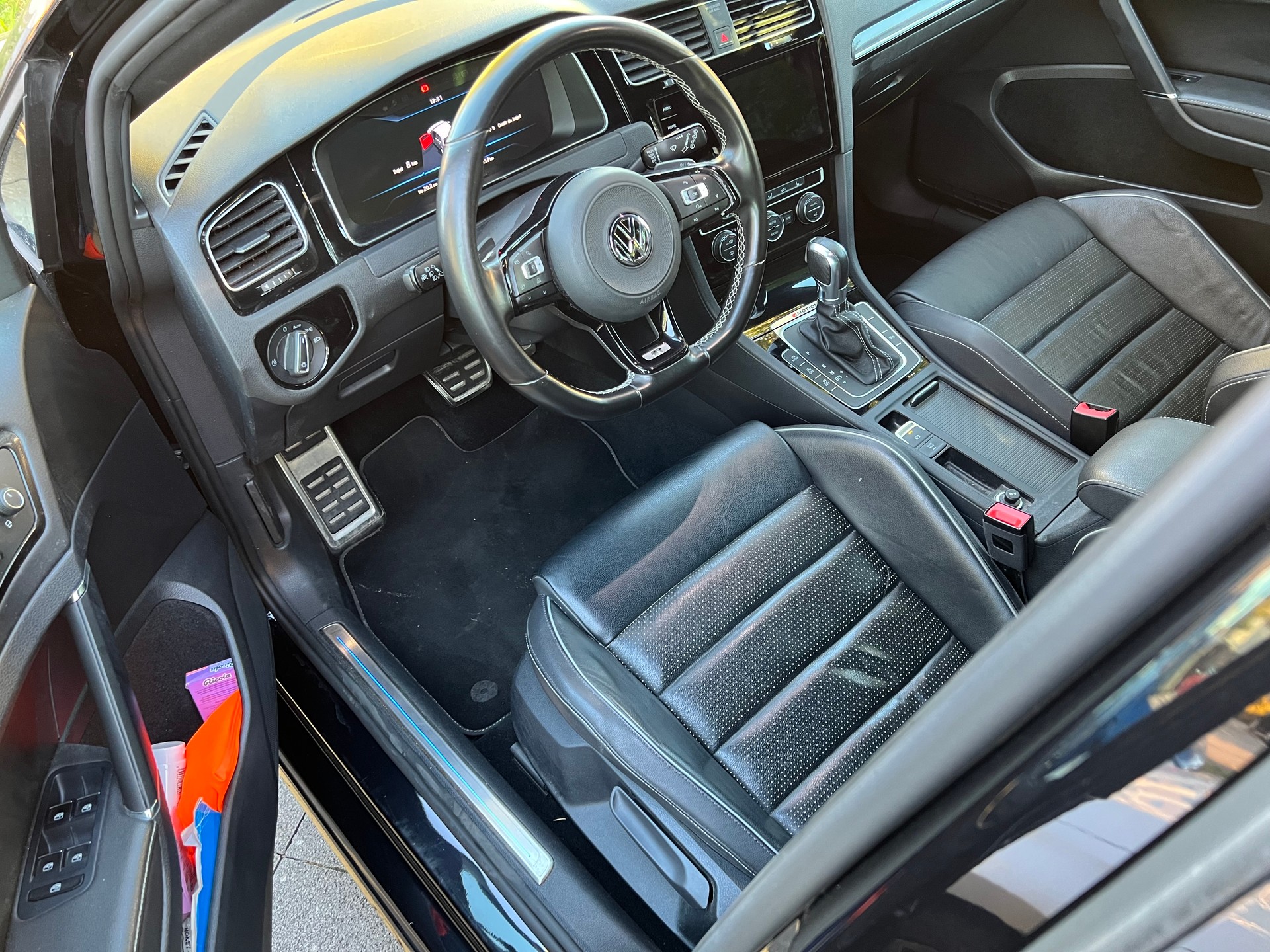 VW 2.0 TSI R 310 DSG 4motion-image-4